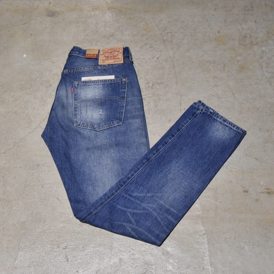 levi's blue light discount