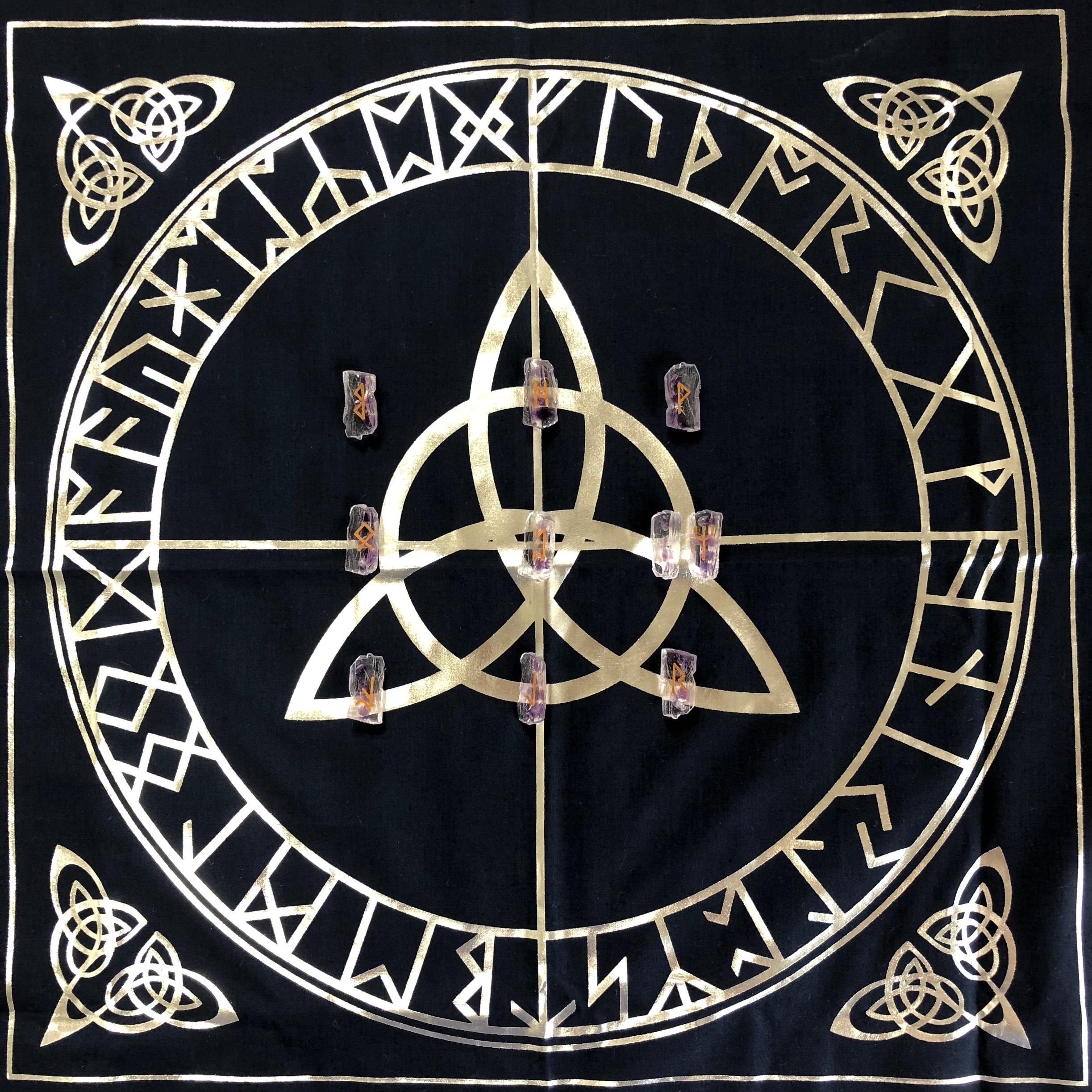 満月のルーンリーディング お守り画像つき Runes ルーンズ