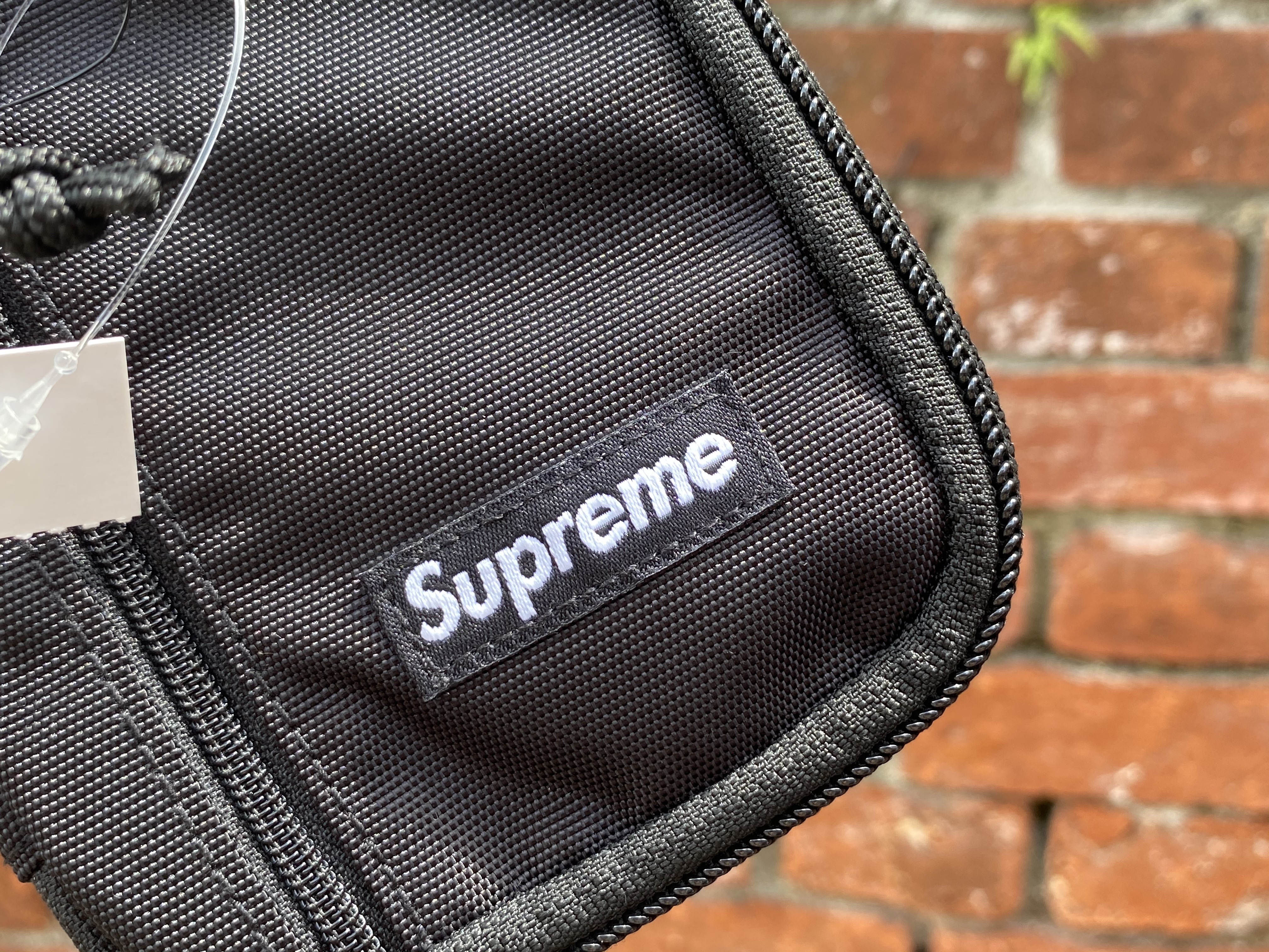 supreme wallet pouch