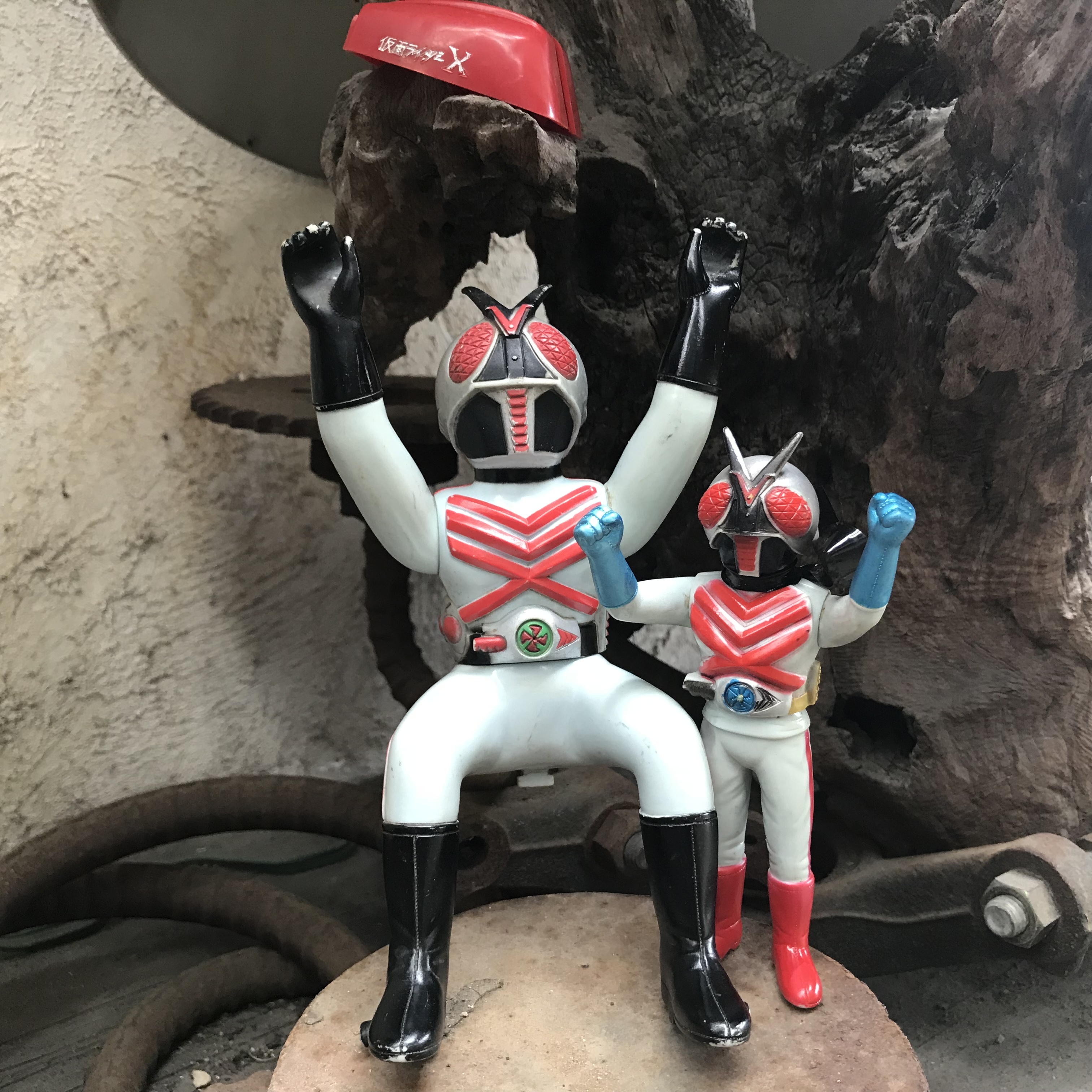 かっこいい 仮面ライダーx 2人セット 74年アオシン ポピー 実用外百貨店 レトロ珍品 モラトリアム