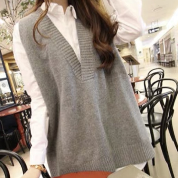 ニット ベスト レディース 秋 冬 服 韓国 ファッション 大人 可愛い 10代 30代 50代 学生 制服 風 ｖ ネック Tp 0248 Happy Orurea ハッピーオルレア