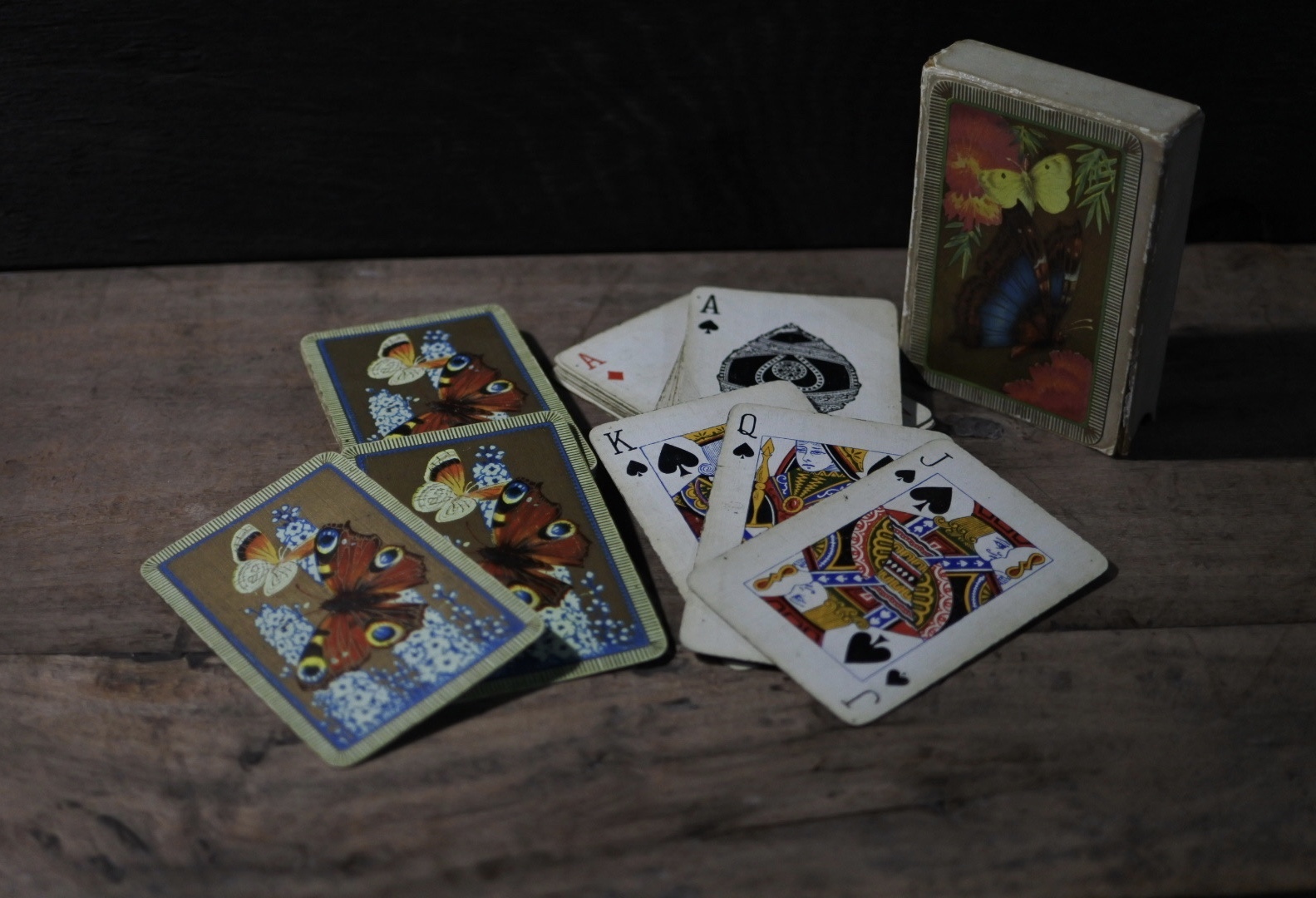 古い トランプ プレイングカード 蝶 リネン フィニッシュ Linen Finish Playing Cards ヴィンテージ Lunetta ルネッタ