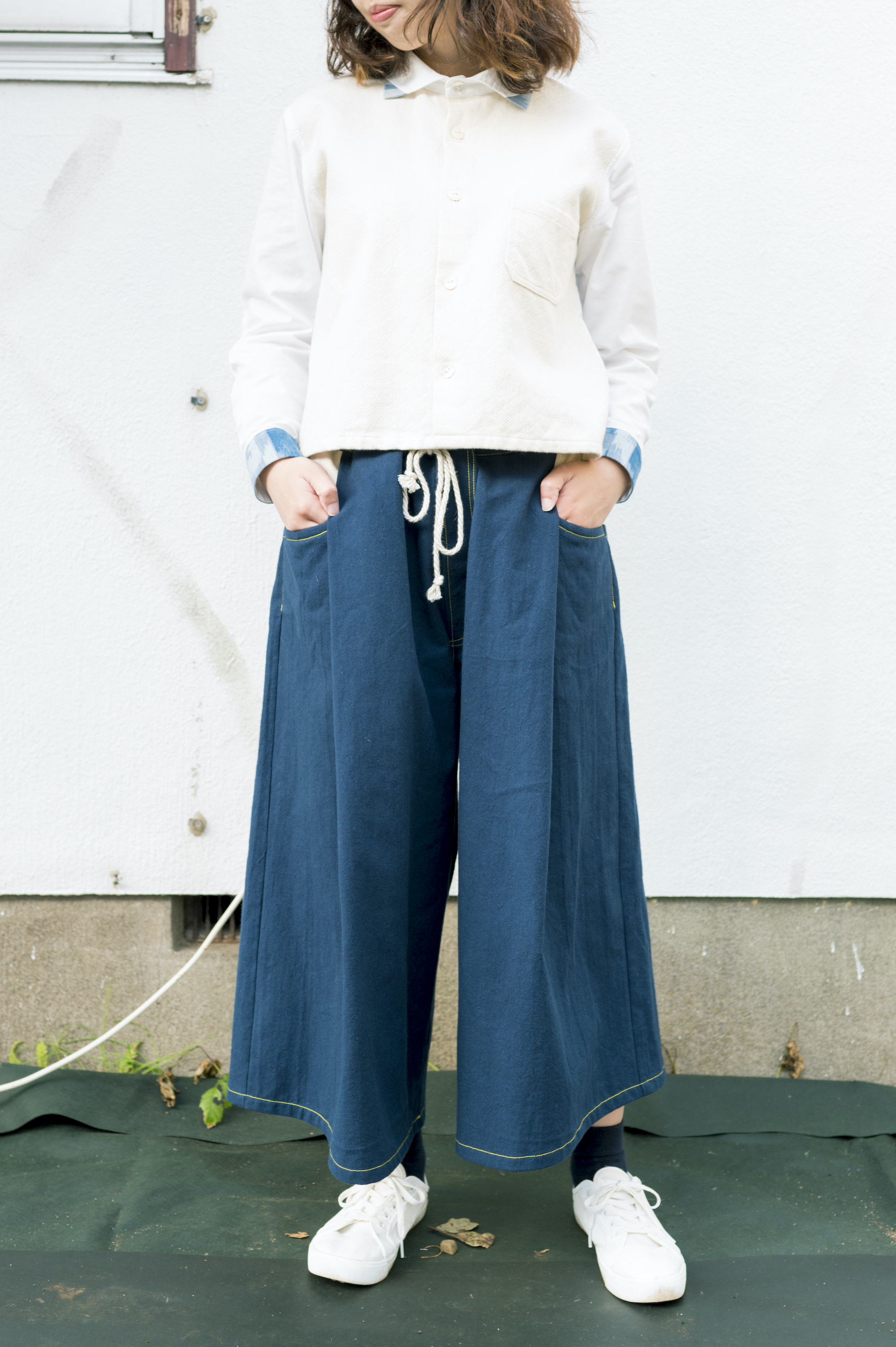 デザイン裾広がりパンツ 図鑑