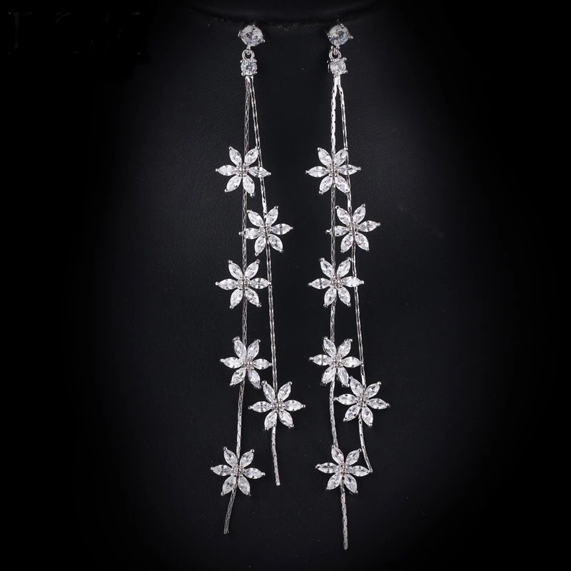 再入荷 ジルコニアピアス ビジューピアス 花 雪 スター 星 ブライダルイヤリング ウェディング アクセサリー クリスタル シルバー 結婚式 Cz Aile Bouquet