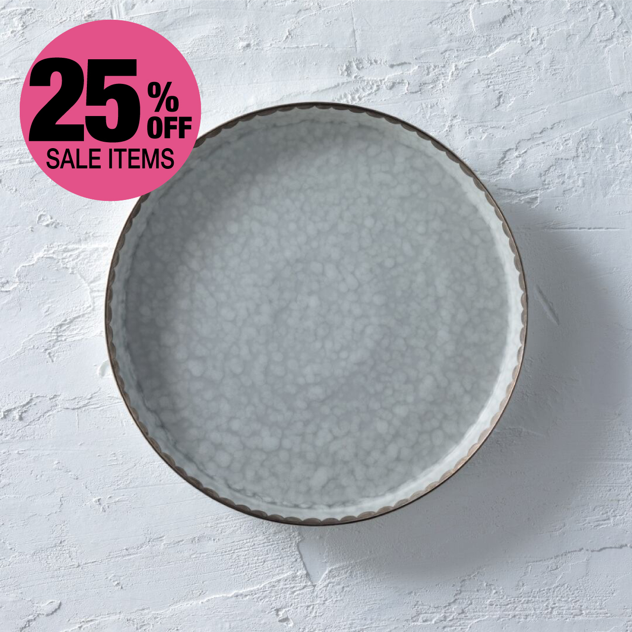 【UnCオリジナル／KINTSUGI風シリーズ】有田焼 24cm白マット 銀フリルサムネイル画像