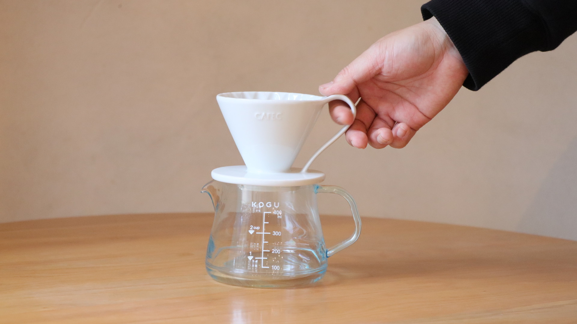 ホワイト フラワードリッパー 有田焼 1 2杯用 暮らしと珈琲 豊かな暮らしとコーヒーと