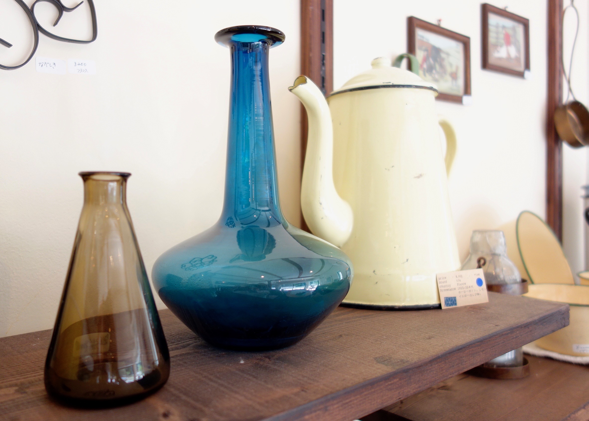 北欧ビンテージ 碧色の花瓶 Attic Vintage At Kaina 北欧ビンテージ 碧色の花瓶 Attic Vintage At Kaina