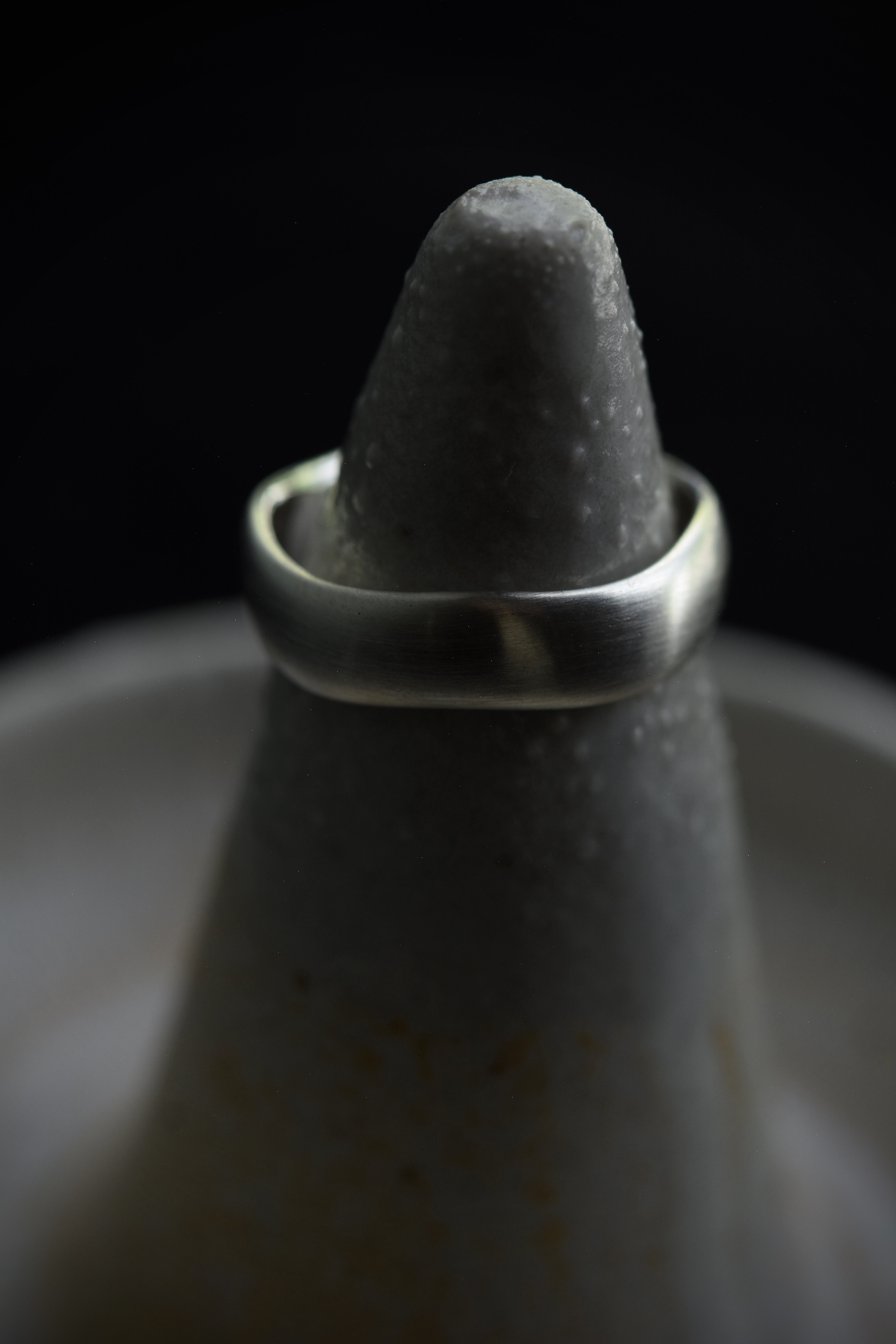 Utah/”XOLO JEWELRY” 925 silver wave ring with hair line