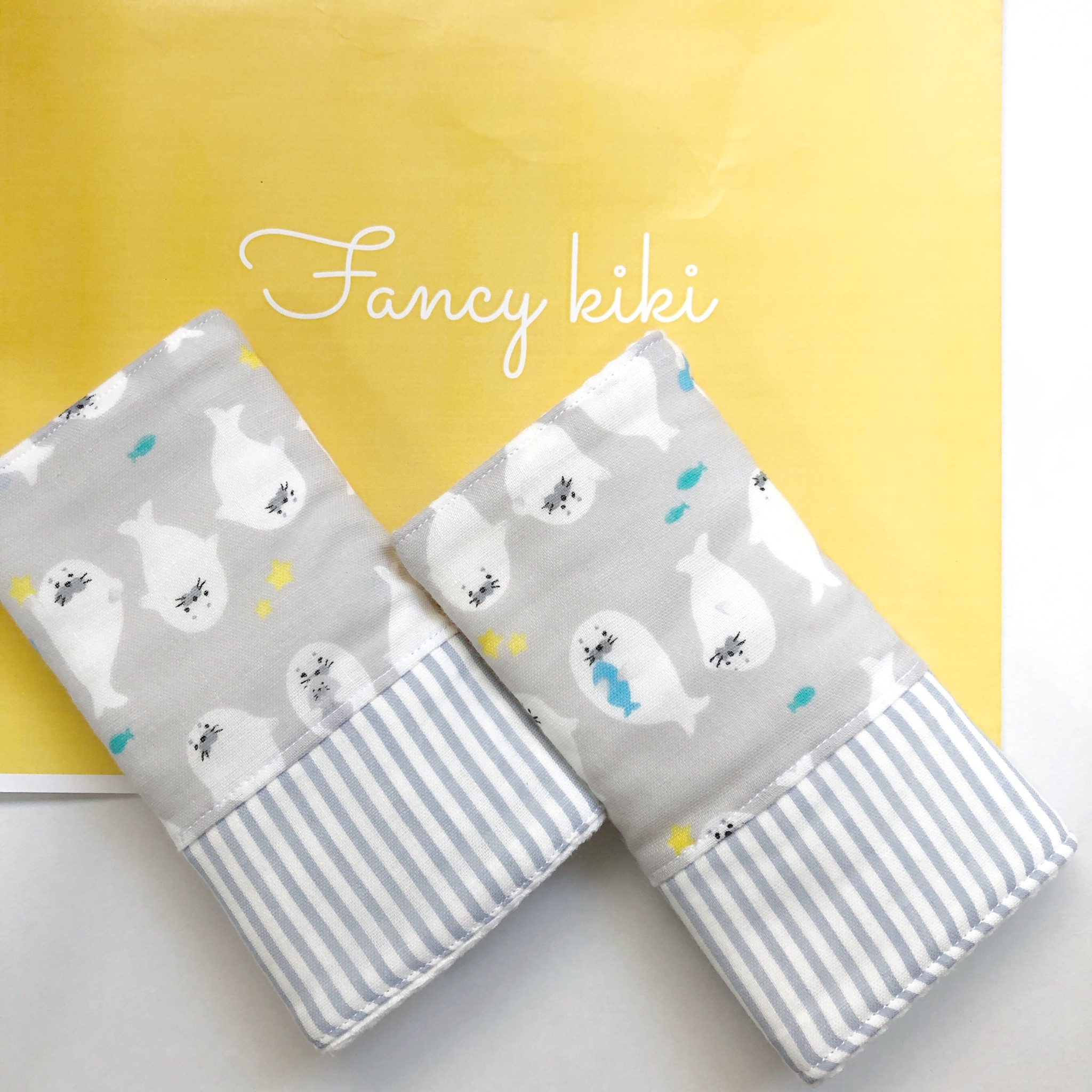 パンケーキ型 ごまアザラシちゃんの可愛いよだれカバー Fancy Kiki