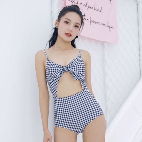 バスト下から肌見せセクシー ワンピーススイムウェア水着 ワンピース 肌見せ 大人可愛い セクシー 春夏 海 リゾート ナイトプール プール 旅行 Sw Ayumina バスト下から肌見せセクシー ワンピーススイムウェア水着 ワンピース 肌見せ 大人可愛い セクシー 春夏 海 リゾート ナイトプール プール 旅行 Sw Ayumina