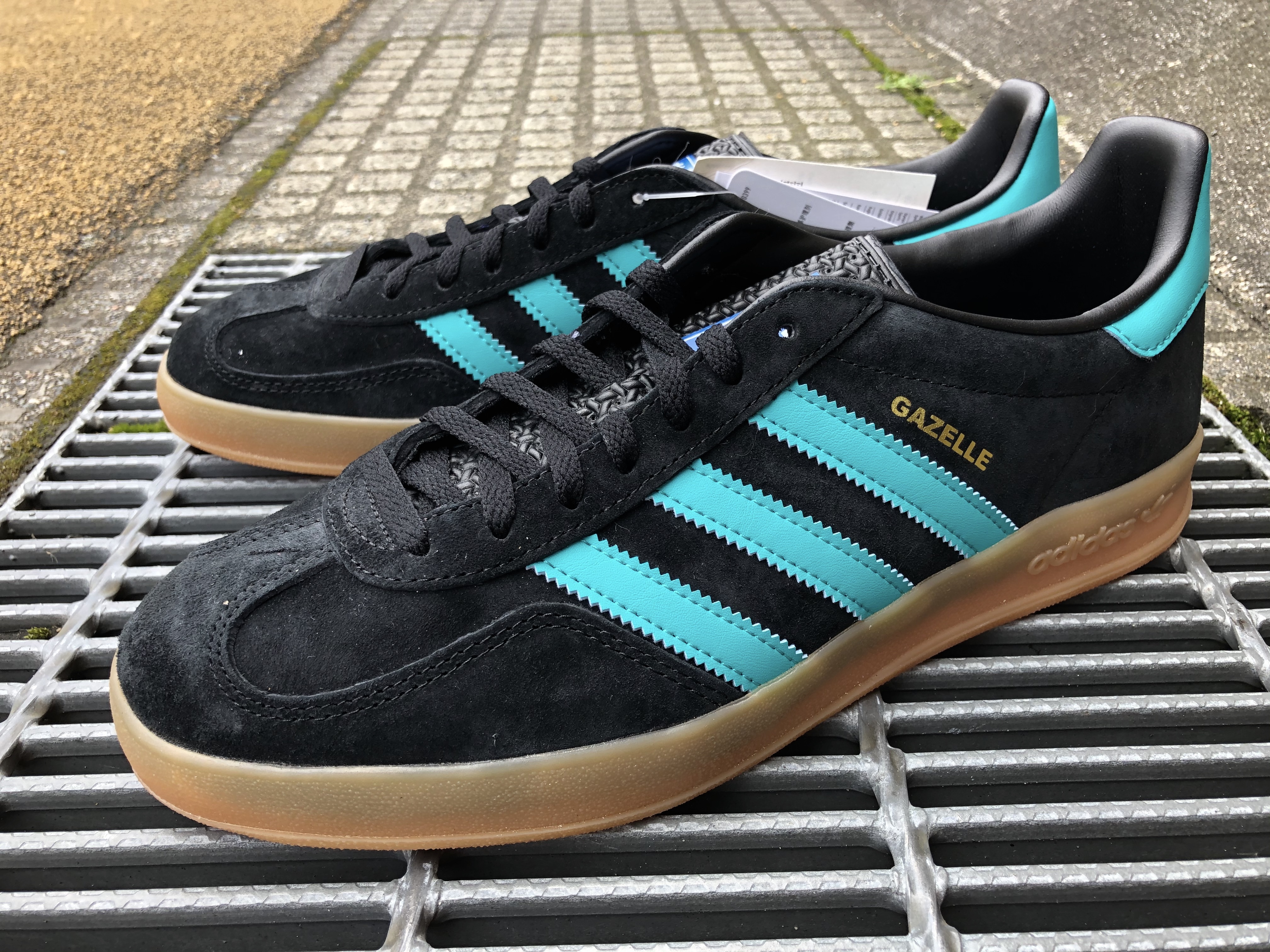 Adidas Gazelle Indoor Cblack Hiraqu Ftwwht Jack Of All Trades 万屋 Maru Adidas Gazelle Indoor Cblack Hiraqu Ftwwht Jack Of All Trades 万屋 Maru
