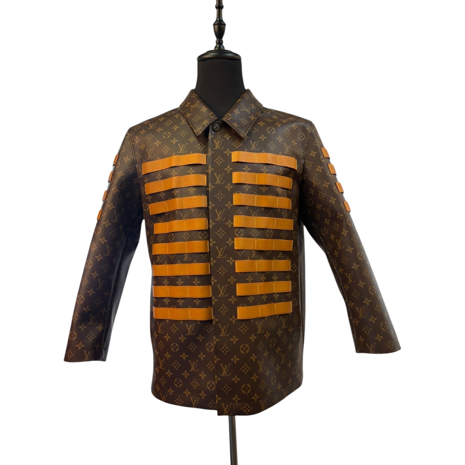 【LOUIS VUITTON】 ルイヴィトン×NIGO モノグラム総柄ミリタリージャケット