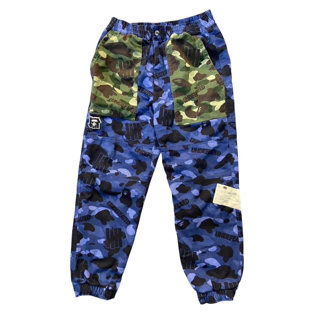 【A BATHING APE × UNDEFEATED】エイプ × アンディフィーテッドコラボ カモフラージュカーゴパンツ S