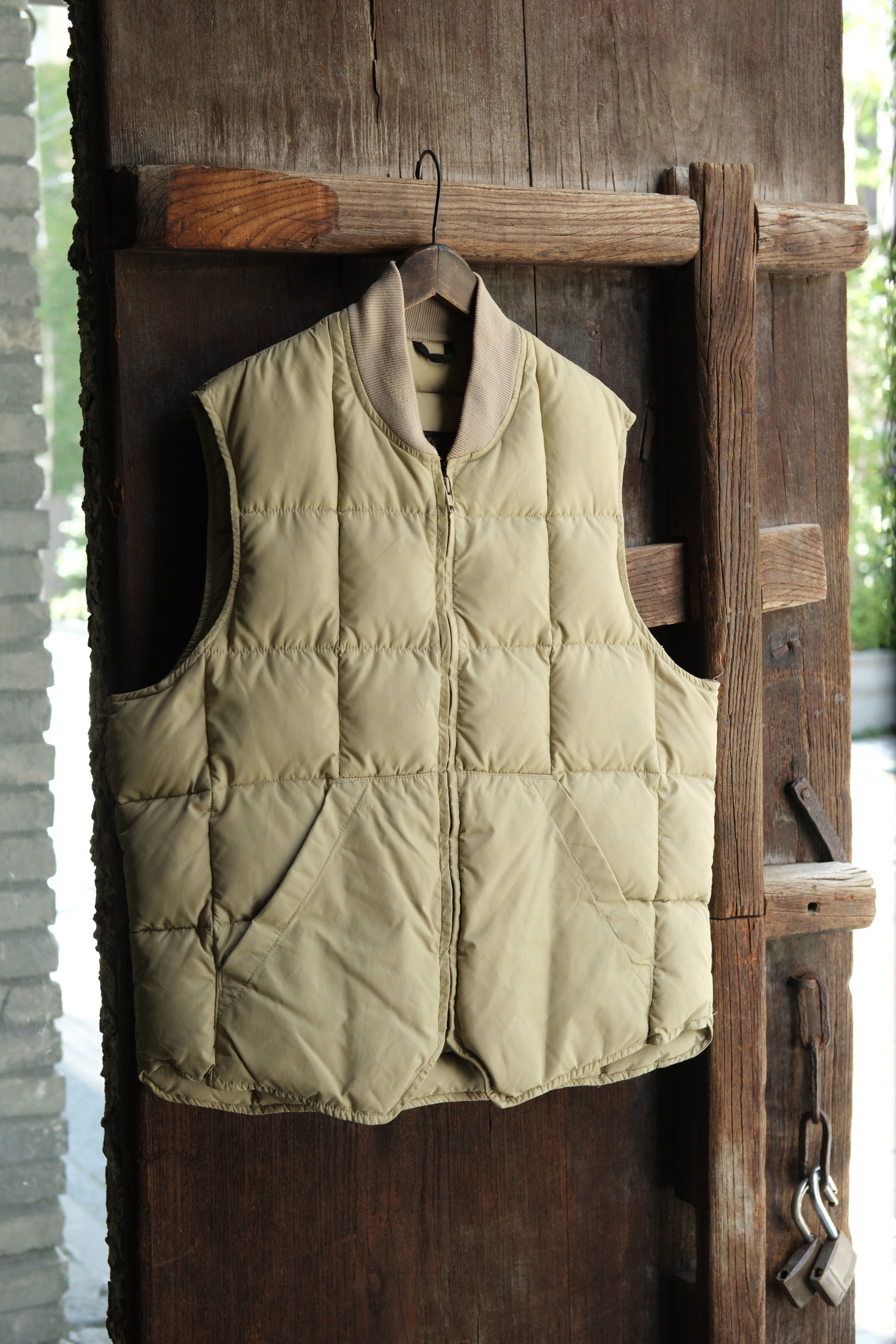 Utah/90's "Eddie Bauer" goose down vest