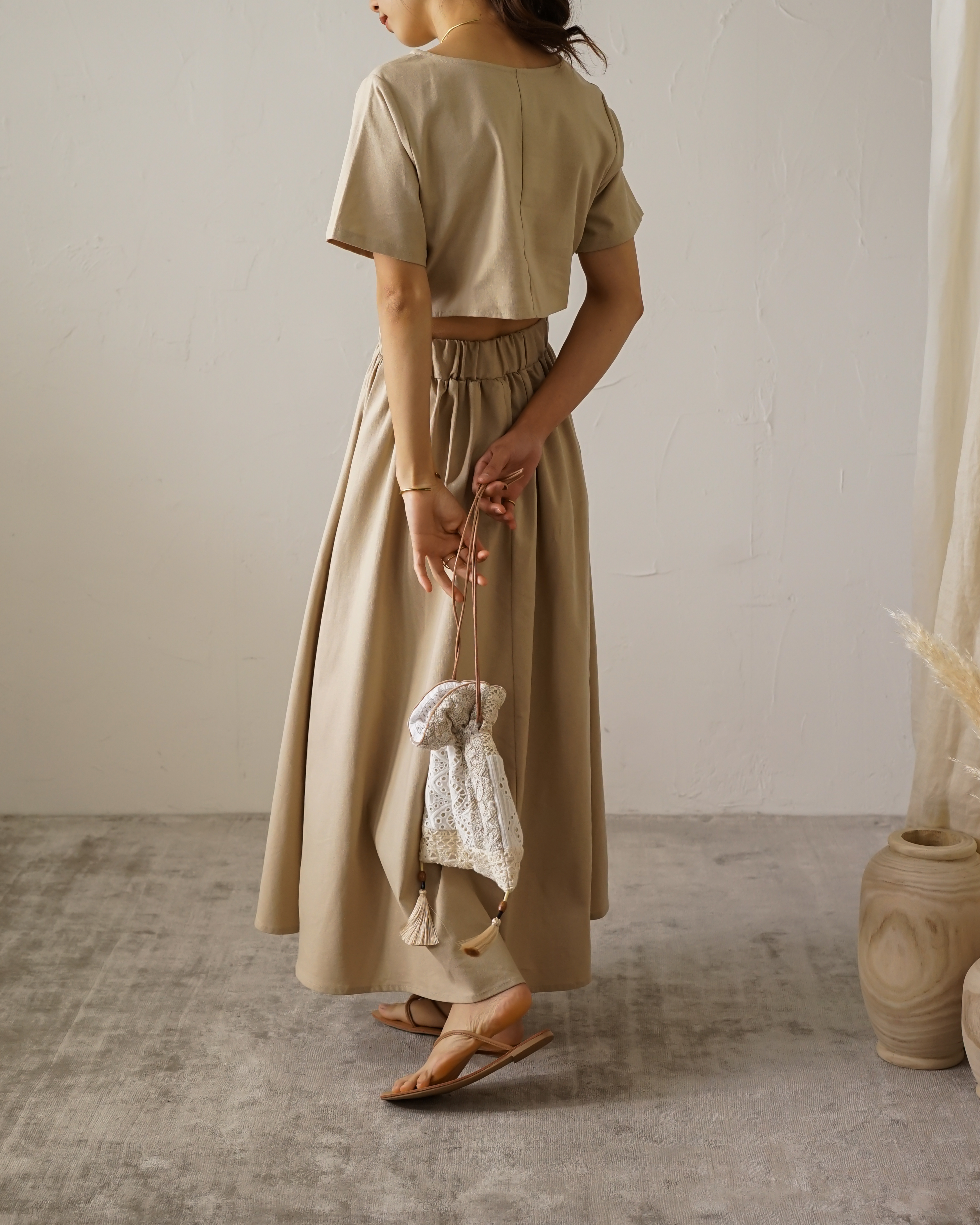 リネンブレンド背中開きワンピース Beige Planet3rd リネンブレンド背中開きワンピース Beige Planet3rd