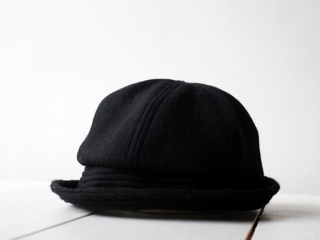 black sailor hat