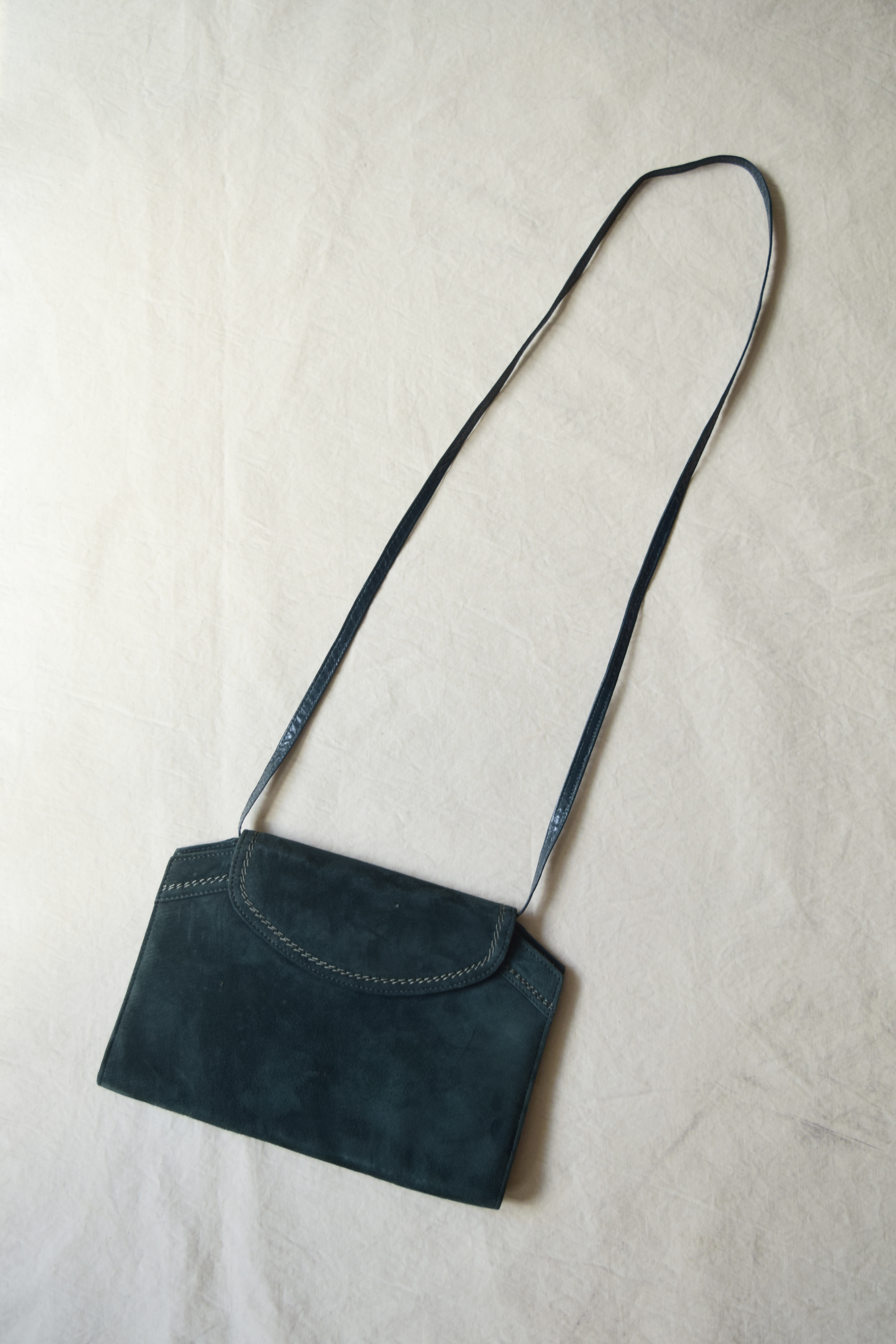 Suede shoulder bag -green- の画像 5