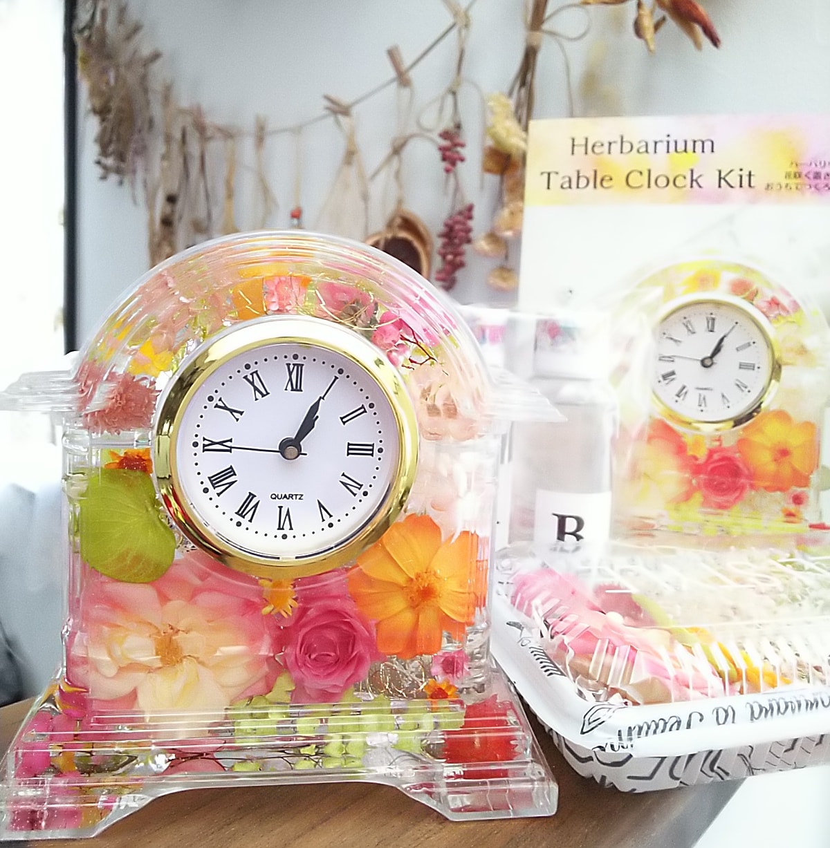 おうちでつくろうハーバリウムクロックキット 花咲く置き時計 Pastel Gardens