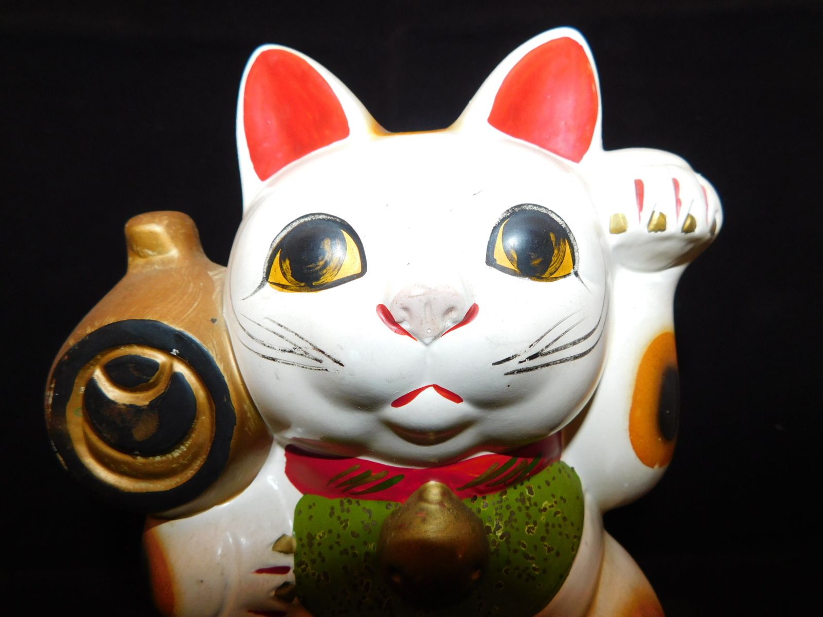 陶器招き猫 (左手) pottery beekoning cat(No28) | 春夏秋冬（しき）アンティークス