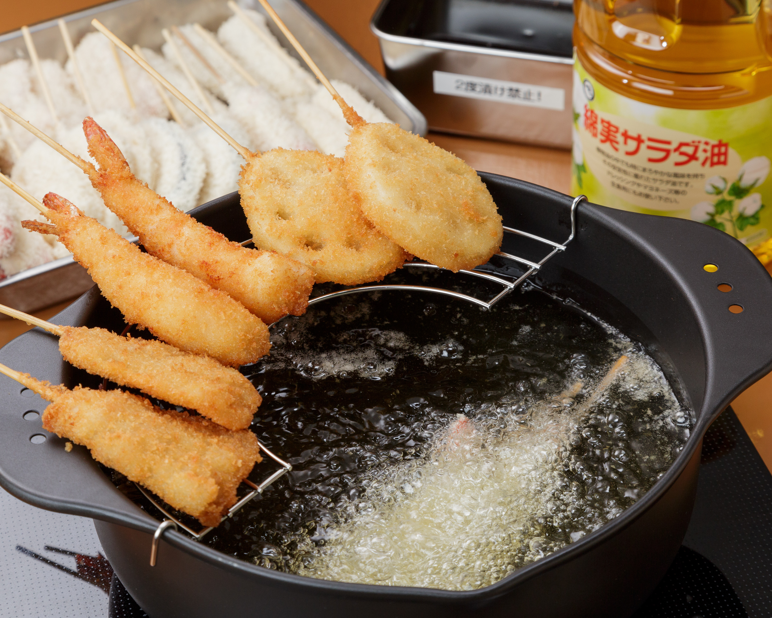 串かつ本 綿実油 ソース缶 お店の味をおうちで再現 大阪名物2度漬け禁止セット 大阪 串かつ ひびき屋 Online Shop 串かつ本 綿実油 ソース缶 お店の味をおうちで再現 大阪名物2度漬け禁止セット 大阪 串かつ ひびき屋 Online Shop