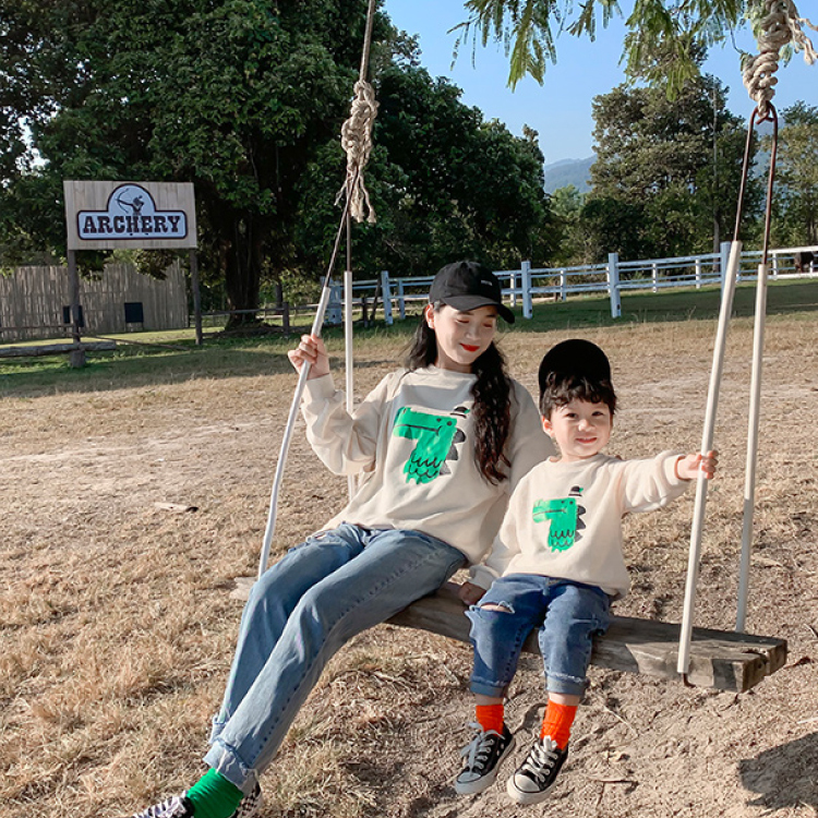 80 130 キッズ トップス 恐竜 全3色 子供服 韓国風 男の子 女の子 親子 ペアルック トレーナー Q Toworld キュートワールド 子供服 メール便は何点でも送料の合計は280円