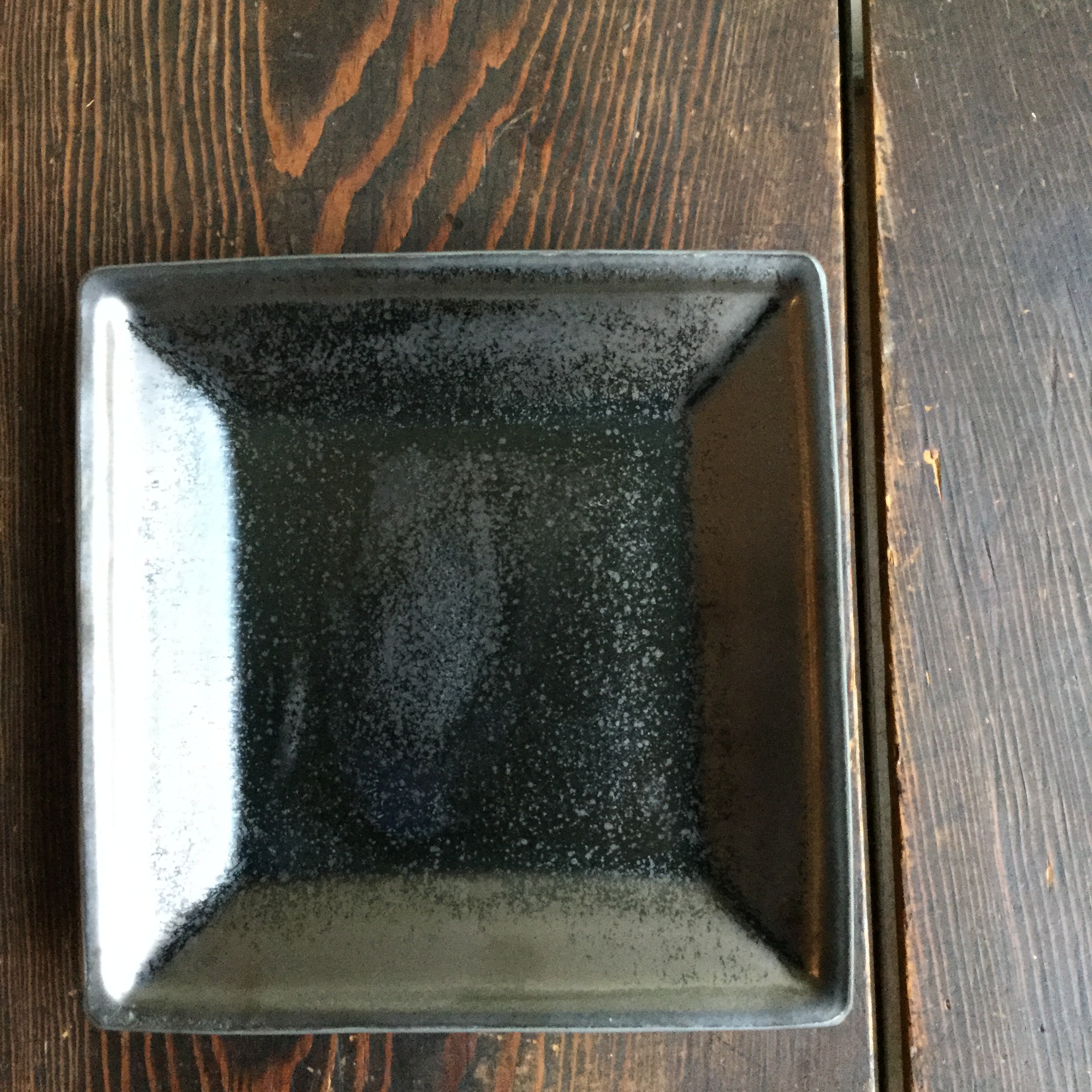 【内田裕太】 四角皿 黒錆 18㎝×18cm - 画像1