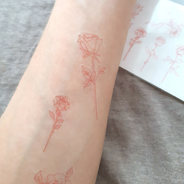 可憐に咲く薔薇の花の赤い線画のタトゥーシール Acubi Drops
