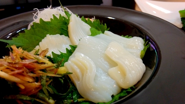 送料無料 0023 切れてる船凍イカセット いかそうめん 耳 げそ 肝 2袋 公式 羽田市場 漁師さん応援プロジェクト