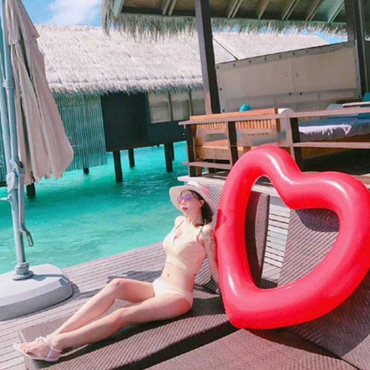 ハート 浮き輪 インスタ映え Instagram ビック フロート 女の子 子供 プール Q Toworld キュートワールド 子供服 メール便は何点でも送料の合計は280円