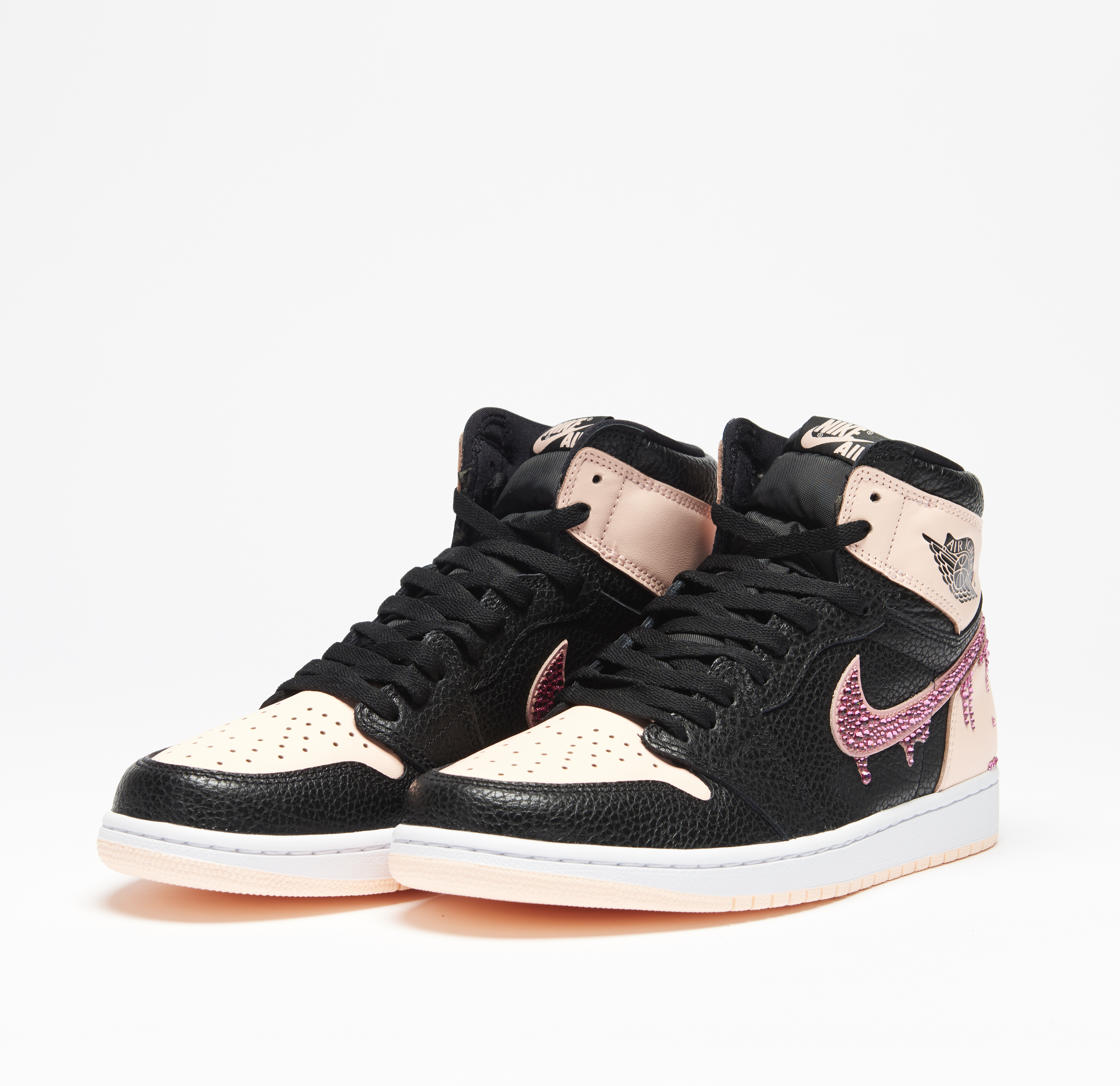 aj 1 crimson tint