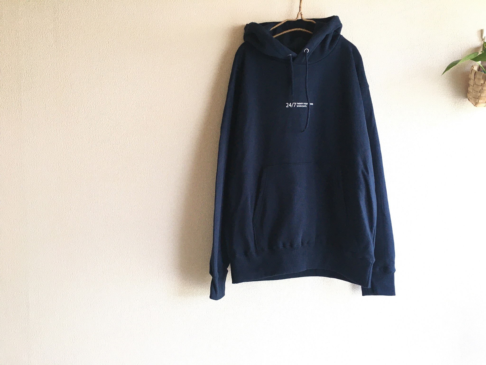 Newシンプルロゴ プルオーバーパーカー ネイビー メンズm Xl 裏パイル Tシャツ パーカーブランド 24 7graphics Newシンプルロゴ プルオーバーパーカー ネイビー メンズm Xl 裏パイル Tシャツ パーカーブランド 24 7graphics