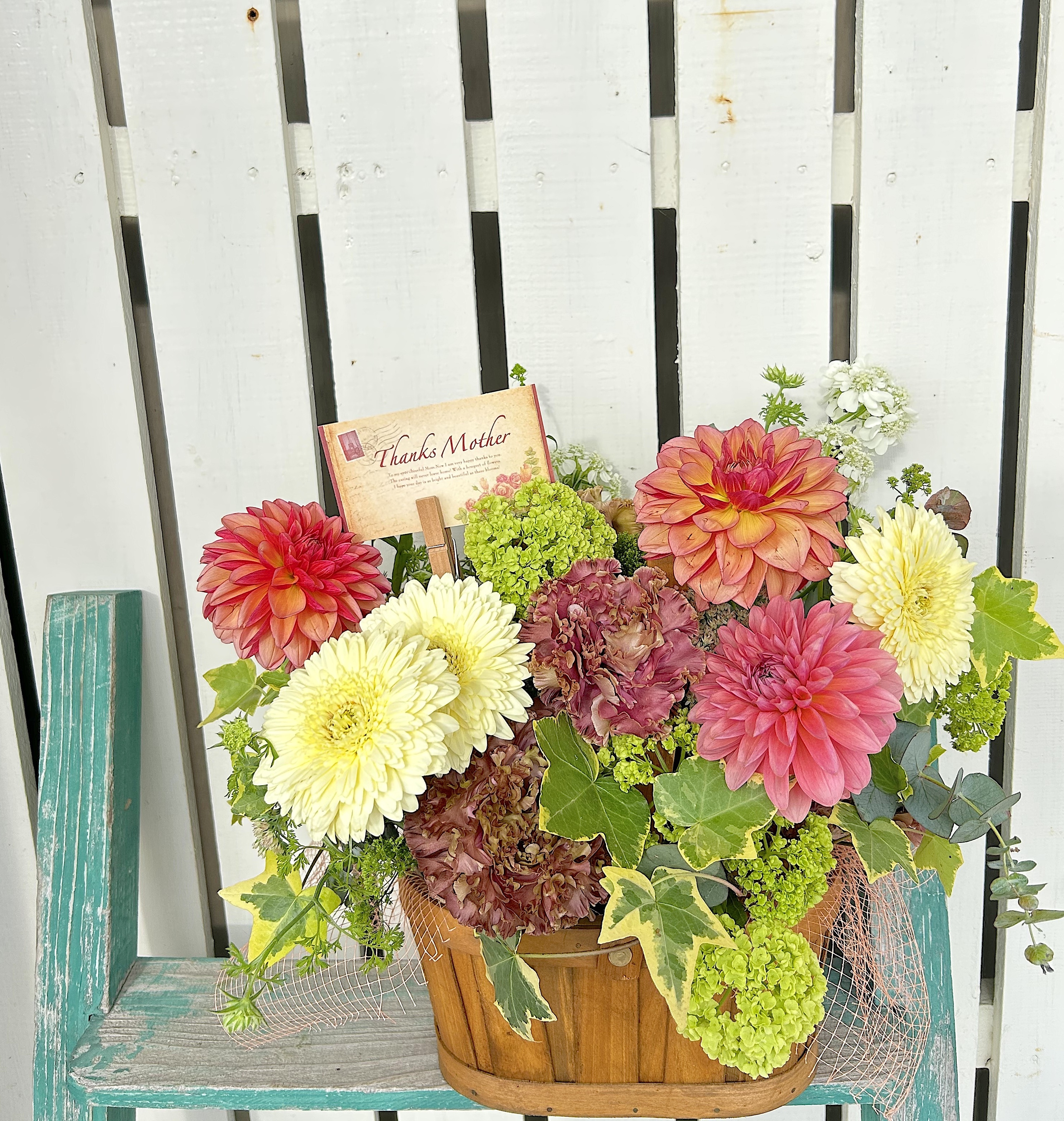 母の日(2025) ⑤自然な優しさのバスケット アレンジメント