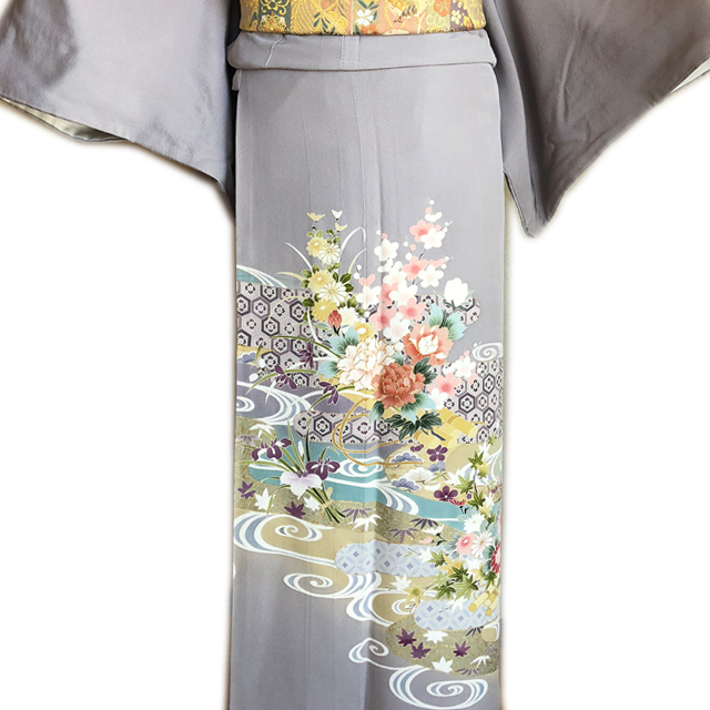 レンタル色留袖■グレー地 流水に菖蒲亀甲柄と鮮やかな赤白色牡丹や桜花■irotome6【往復送料無料】 - 画像1