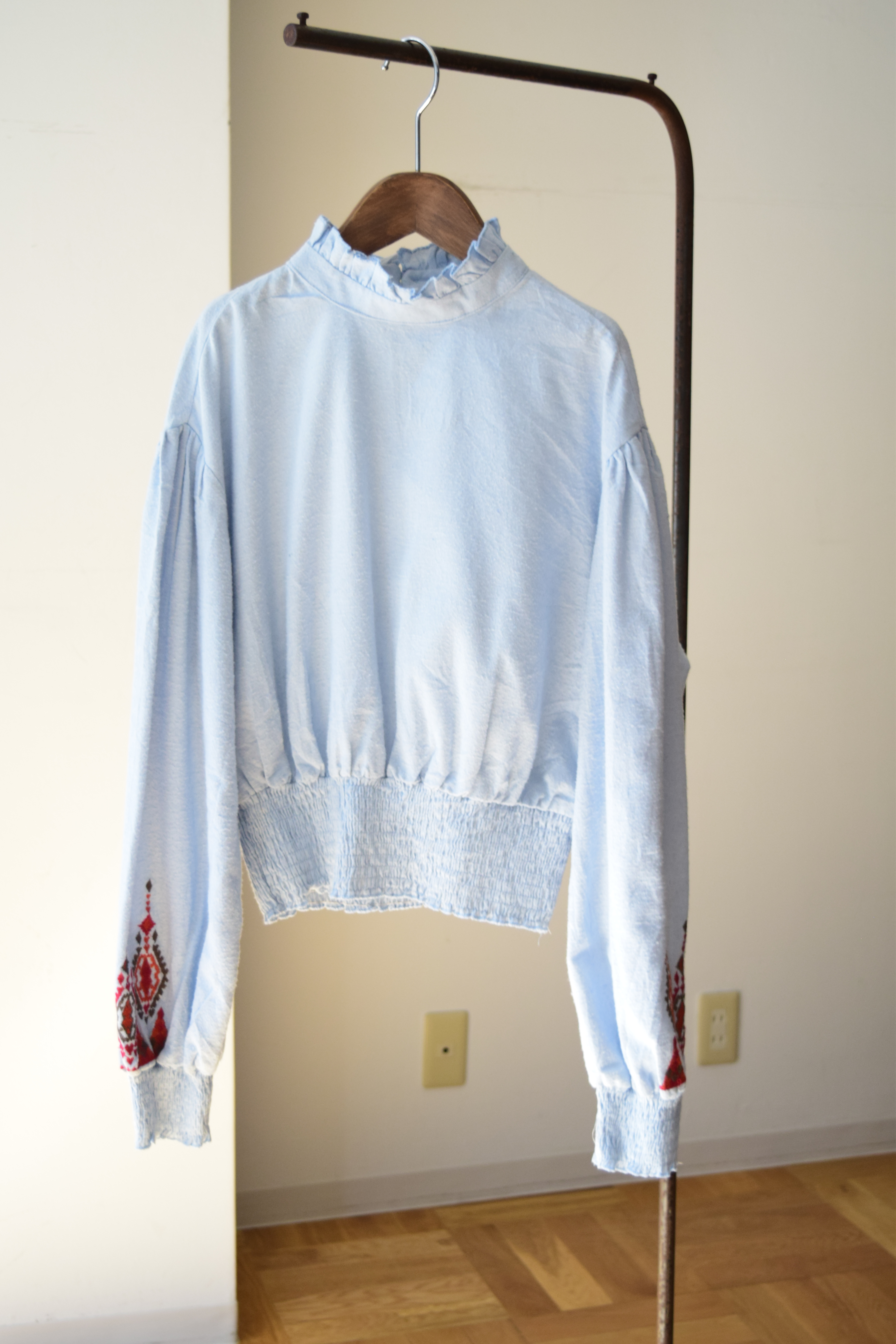 Embroidery frill blouse の画像 2