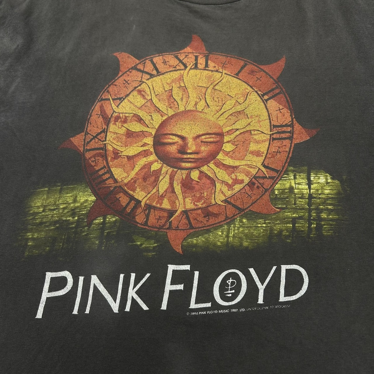 Pink Floyd “The Division Bell” Sun Graphic Vintage T-Shirt – XL の画像 3