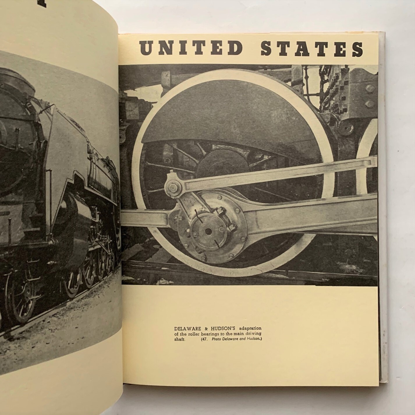 Locomotive Raymond Fernand Loewy レイモンド ローウィ 本まるさんかくしかく