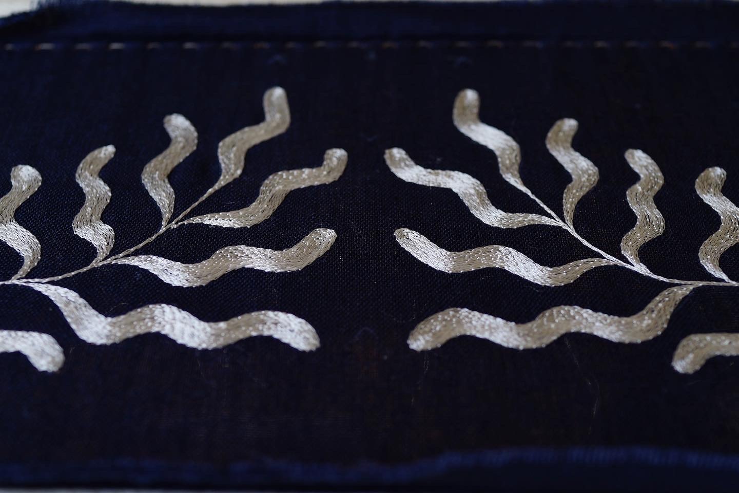 【SWIMAYA POUCH】 "Sea plant-white"