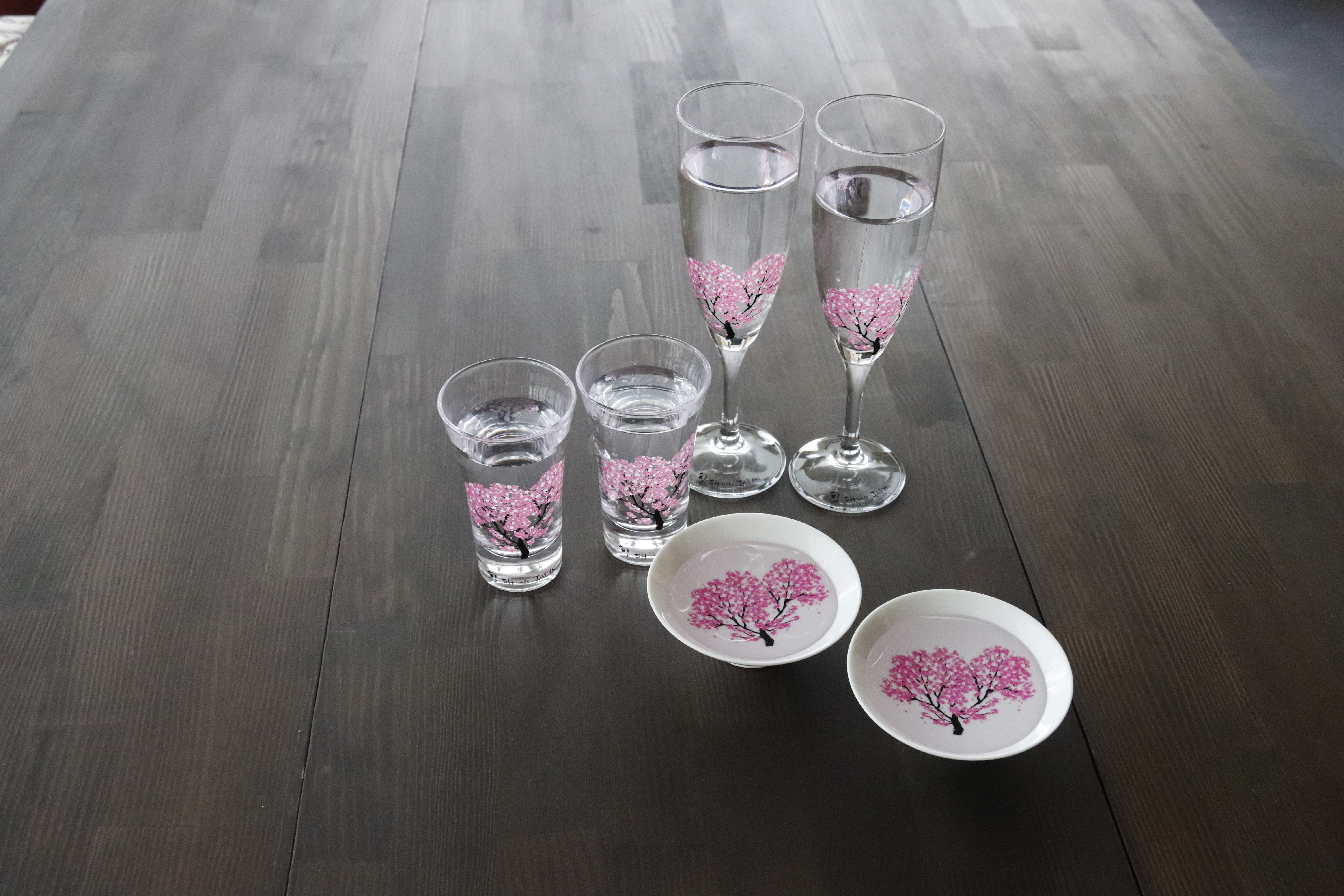Cs 02s 冷感桜 シャンパングラスペアセット 春 桜 グラス 花見 ペアセット 贈り物 温度 変化 日本酒 乾杯 記念 ギフト プレゼント お祝い 丸モ高木陶器 オンラインショップ 温度をデザインに