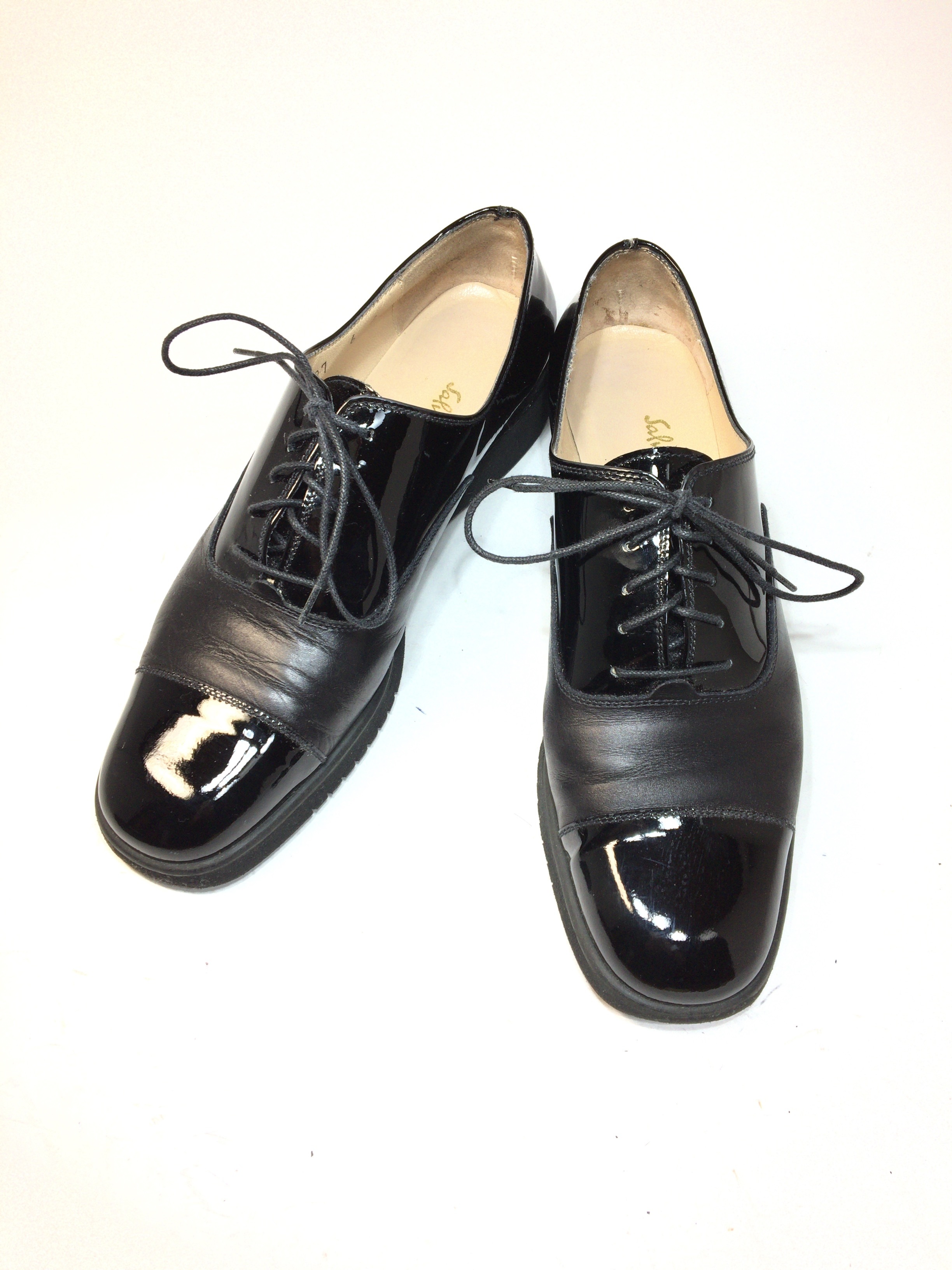 美品 フェラガモ Salvatore Ferragamo ストレートチップ 22 5 23センチ