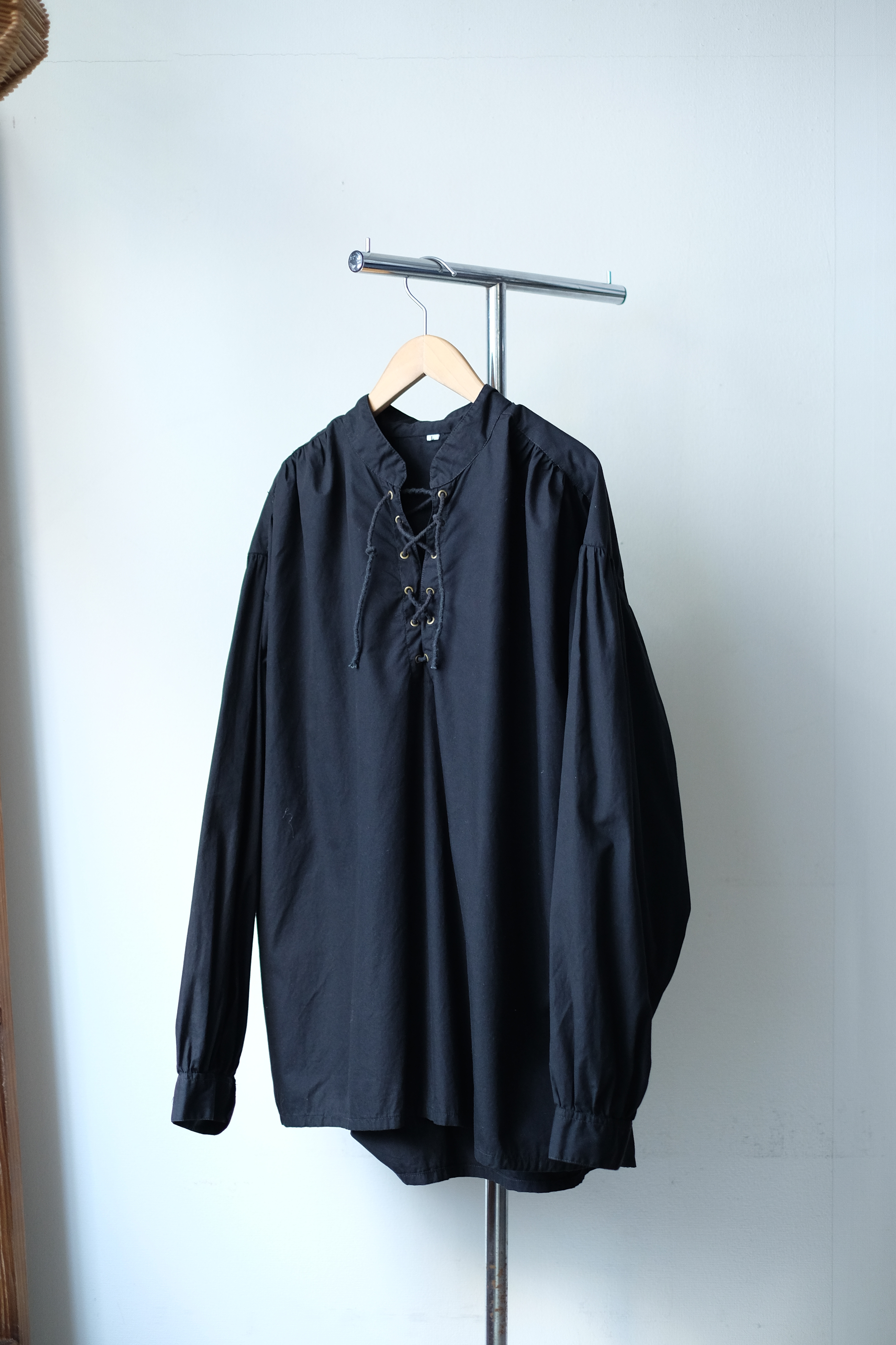 Lace up design blouse の画像 2
