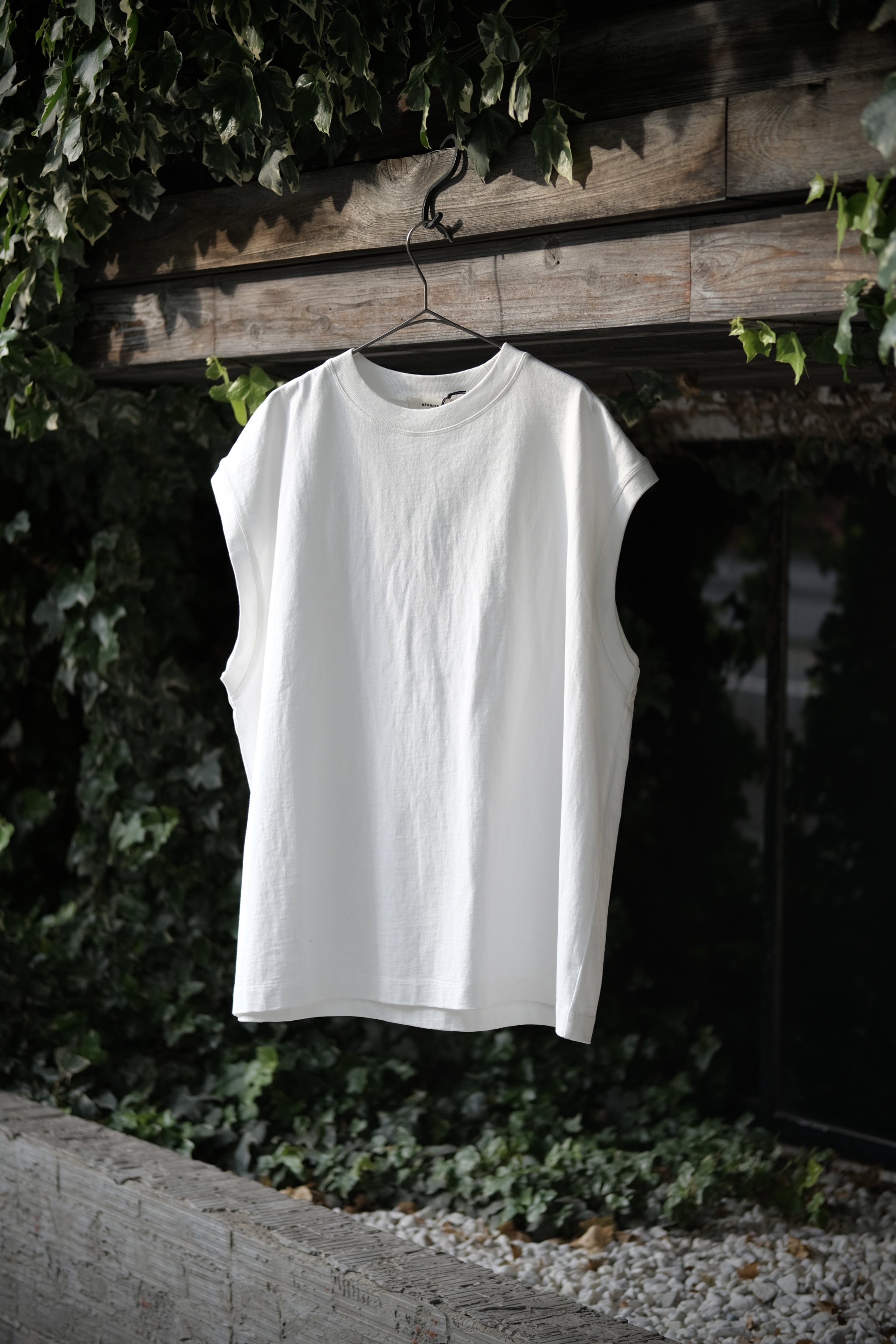 Utah/"alvana"空紡 sleeveless tee shirts white