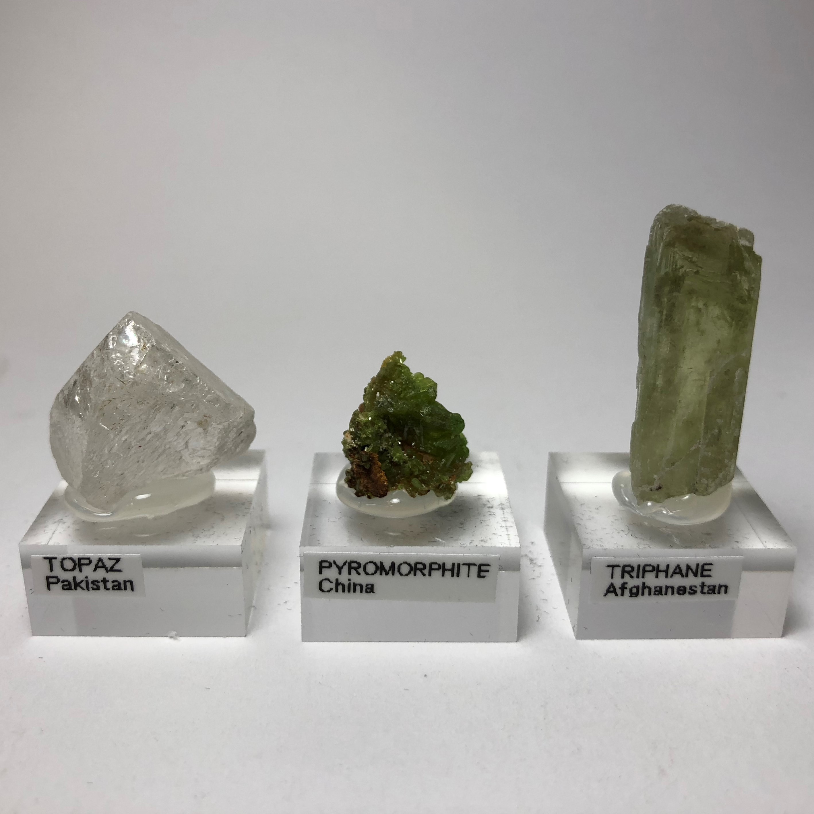 《天然石でお部屋をインテリア》鉱物標本11点セット アクリル台座付き お部屋の中でミネラルショー 001 AMERI 鉱物まにあ 神奈川県溝の口