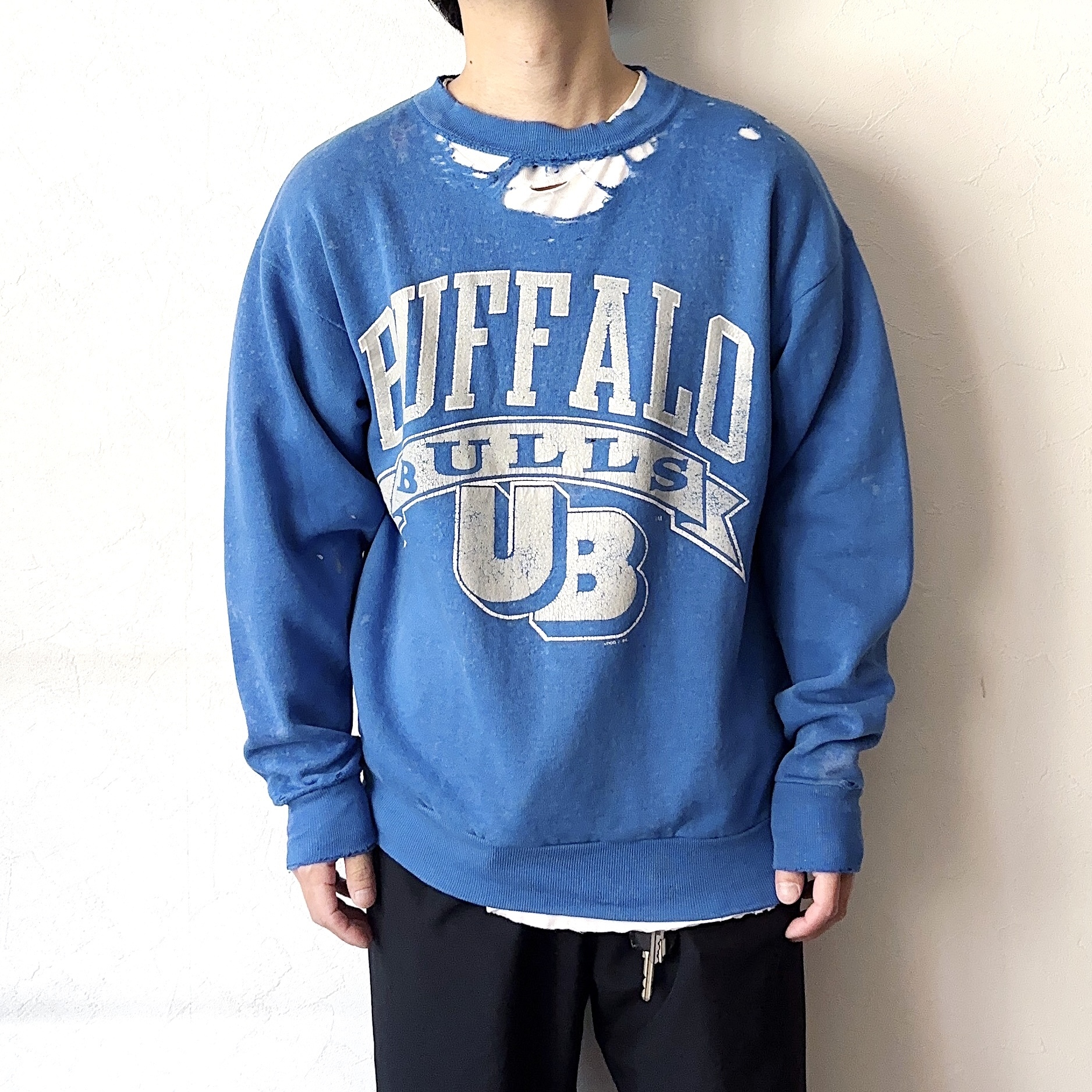 Vintage 90's【TULTEX】"BUFFALO BULLS" Grunge Sweat の画像 3