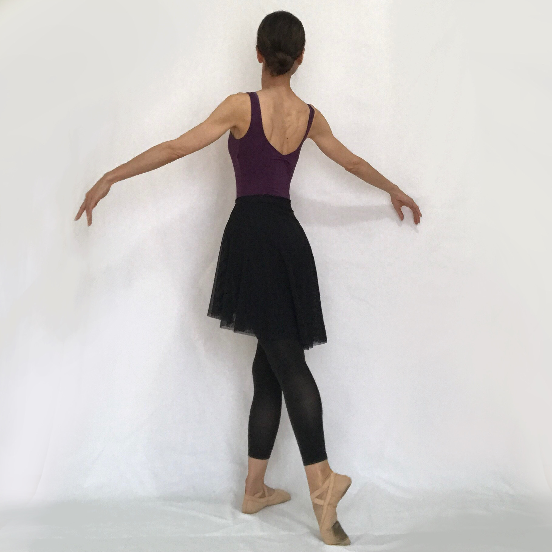 Minimalist Ballet Skirt Black ミニマリスト プルオンバレエスカート 黒 Balletholic 大人のためのシンプルシックなバレエ レッスンウエアshop