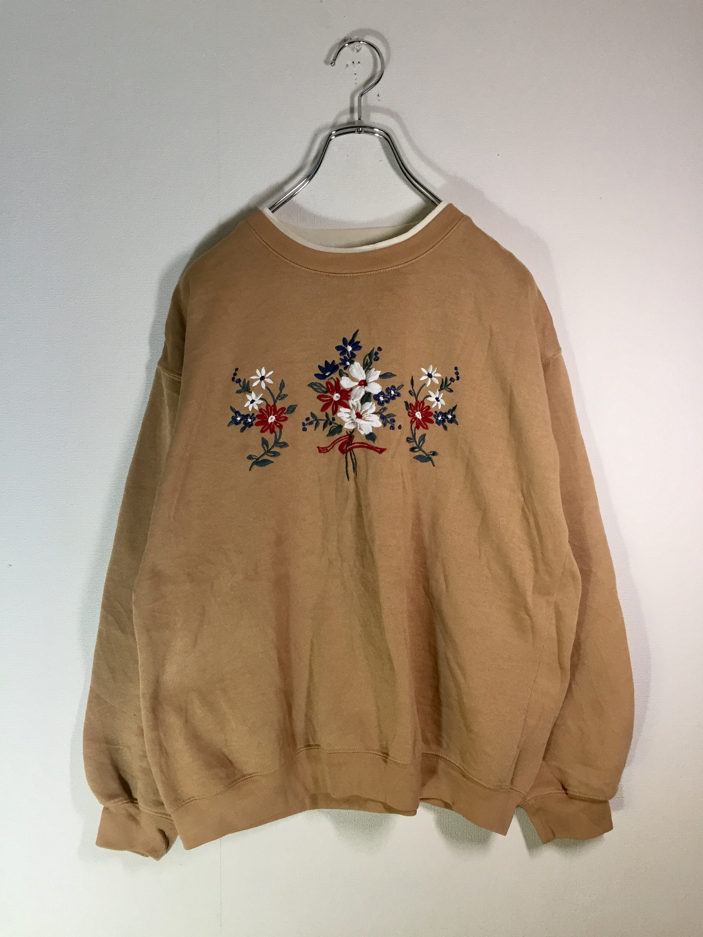 デザインスウェット 花柄 刺繍 二重襟 古着屋 Kafuca デザインスウェット 花柄 刺繍 二重襟 古着屋 Kafuca