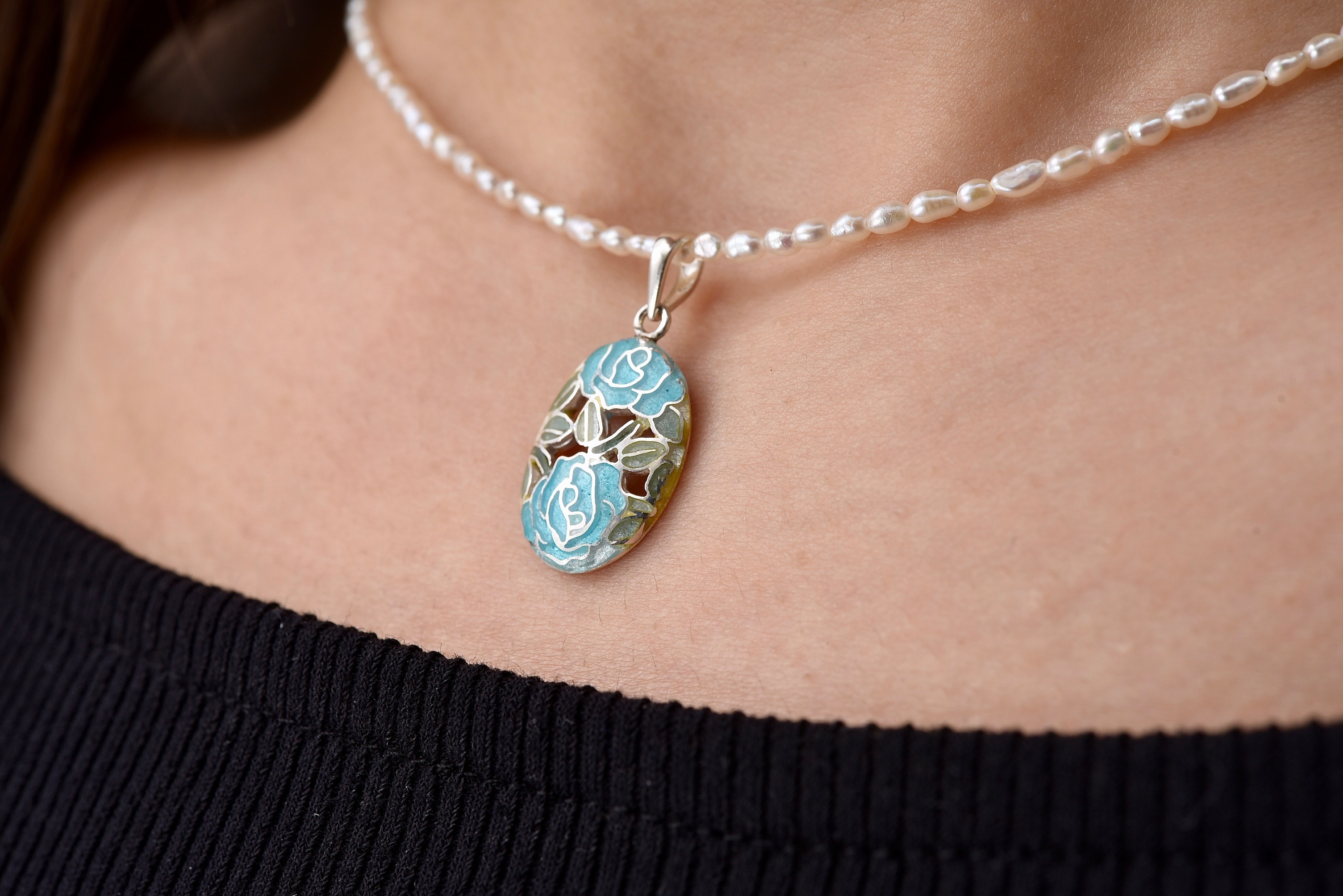 有線七宝 透かしネックレス 薔薇 Silver925 水色 Harui Kikuchi Enamel Jewelry 有線七宝 透かしネックレス 薔薇 Silver925 水色 Harui Kikuchi Enamel Jewelry