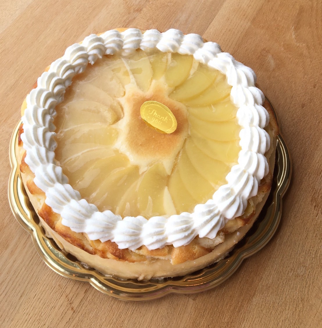 送料無料 税込 ももの焼きチーズケーキ18cm 小麦粉不使用ミルクレープ 米粉クレープ専門店マゼンタースのクレピエケーキ 6号ホール 米粉クレープ と手作り米粉ケーキ専門店マゼンタースmagentarth