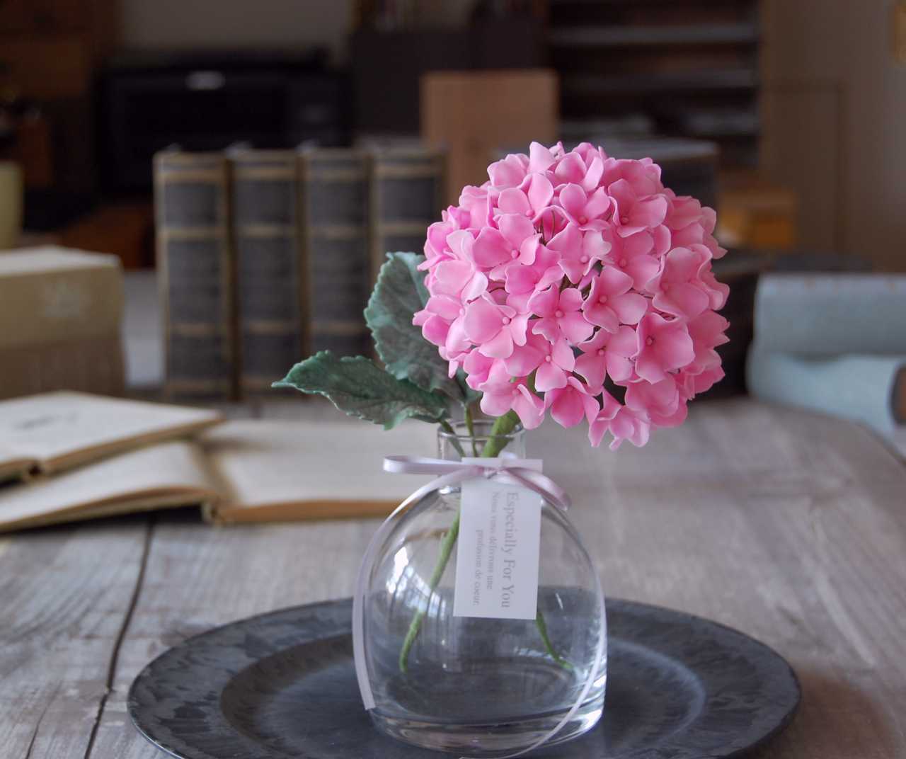 紫陽花をシンプルガラスボトルに飾って ピンク 高さ約22センチ A501 Oldfantasy 紫陽花をシンプルガラスボトルに飾って ピンク 高さ約22センチ A501 Oldfantasy