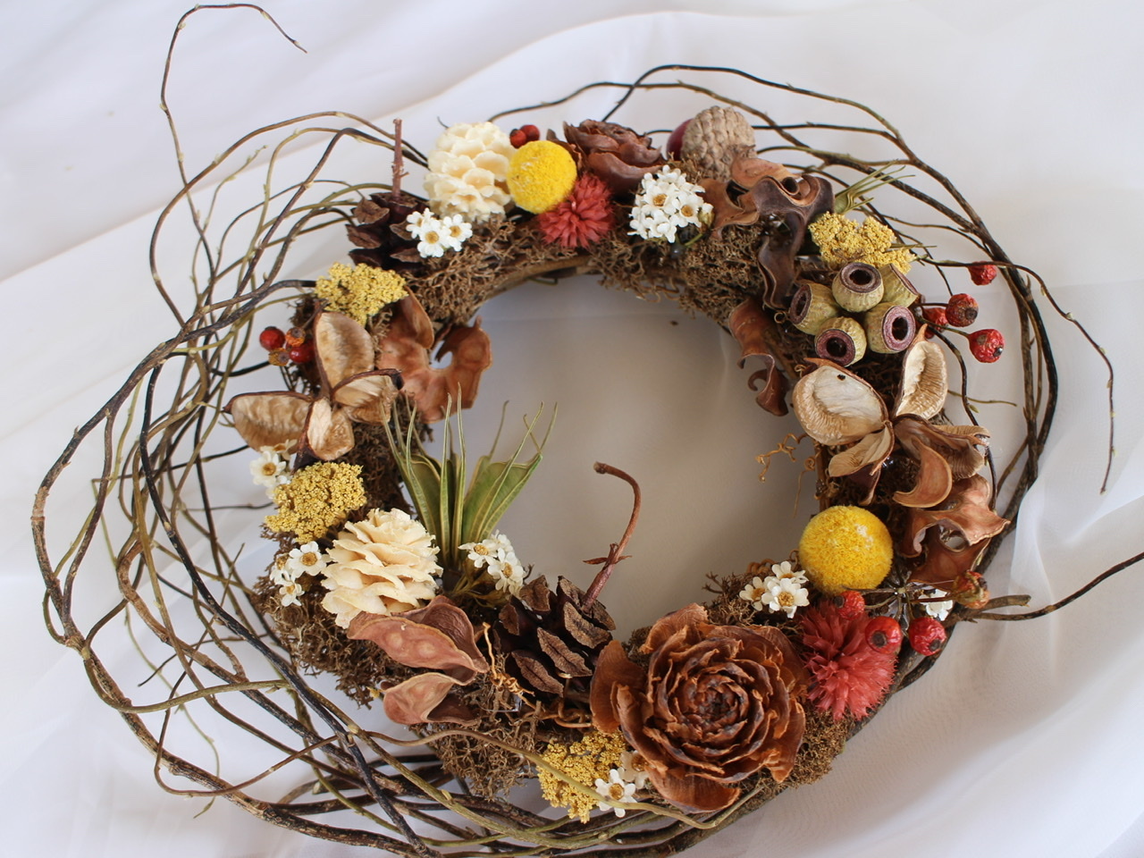 手作りキット 黄色いお花と木の実のミニリース Ecseri 手作りキット 黄色いお花と木の実のミニリース Ecseri