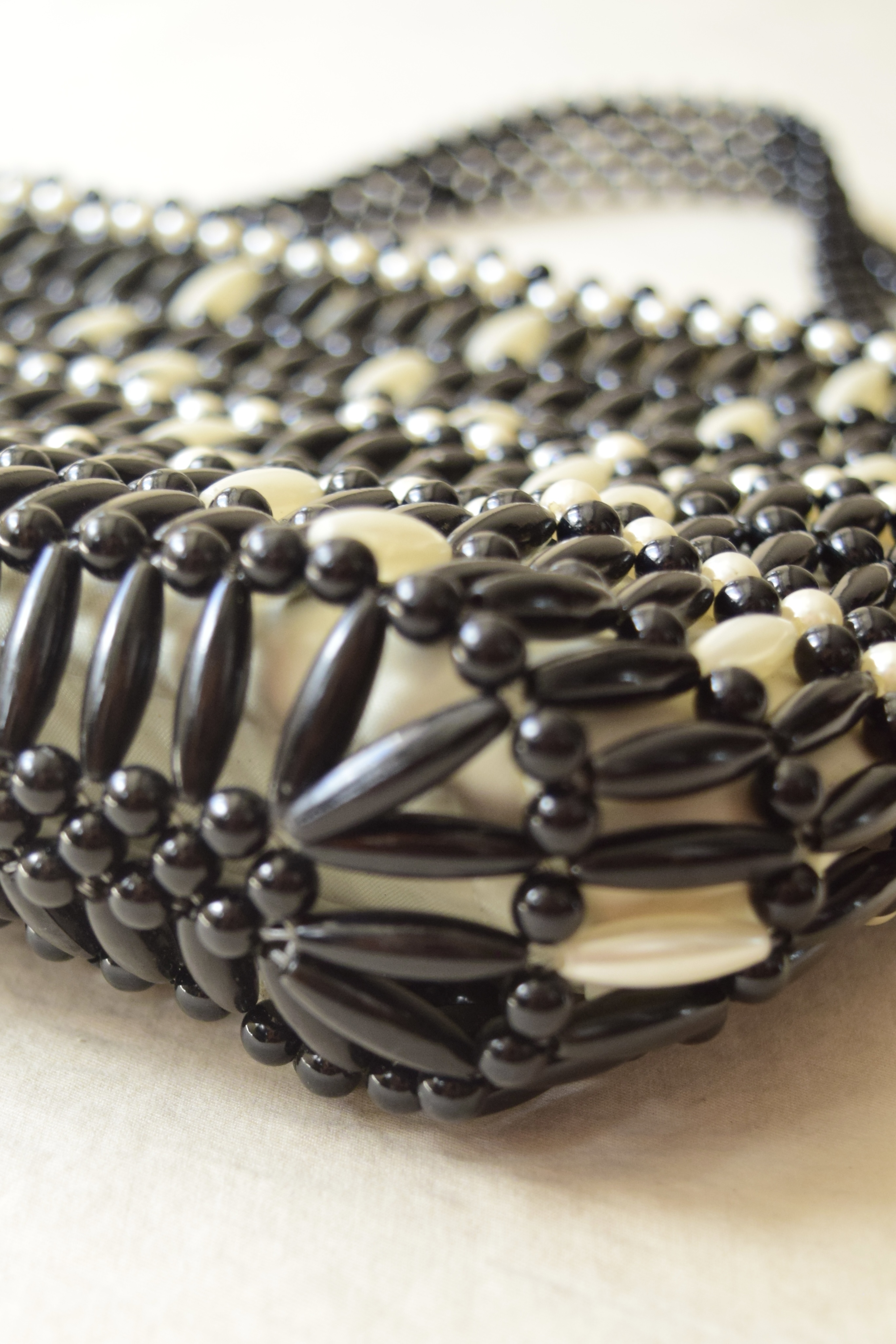 Beaded hand bag の画像 4